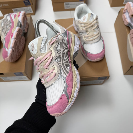ASICS GEL NYC 2026 🔥 HIGH QUALITY 1.1 🥵 BABY PINK 💕💕 DOBLE CORDÓN 🔝