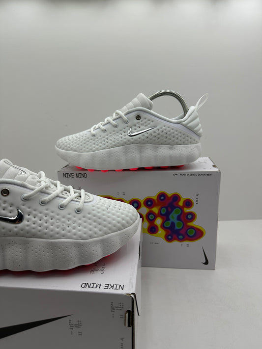 Nike Mind White