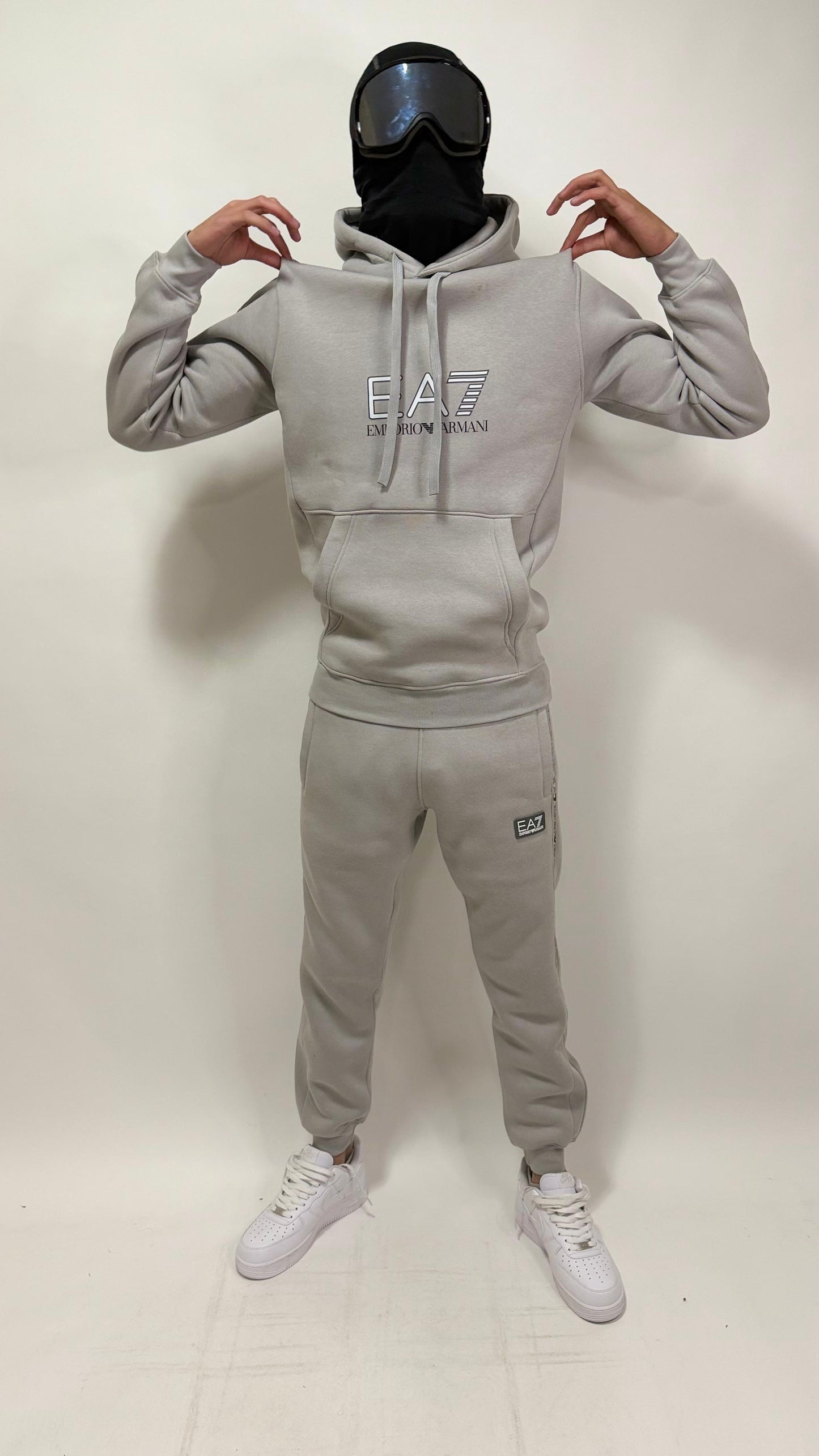 CHANDAL EMPORIO ARMANI EA7 🔥 ALTA CALIDAD 1.1 ✅ ALGODÓN 100% 😍 UNIDADES LIMITADAS ‼️