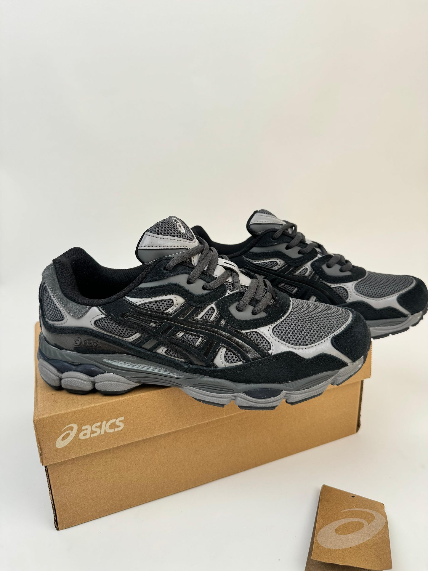 ASICS GEL NYC