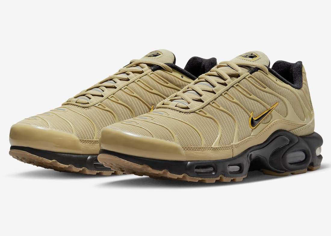 Nike tn OURO/PRETO