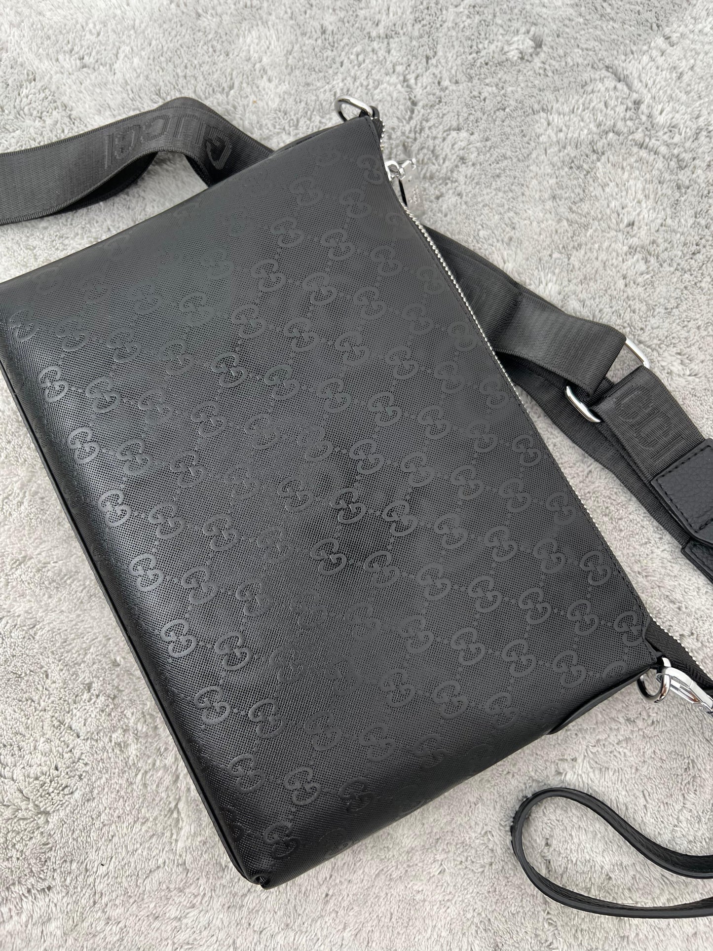BANDOLERAS GUCCI (PUEDES USARLA COMO NECESER TAMBIÉN)