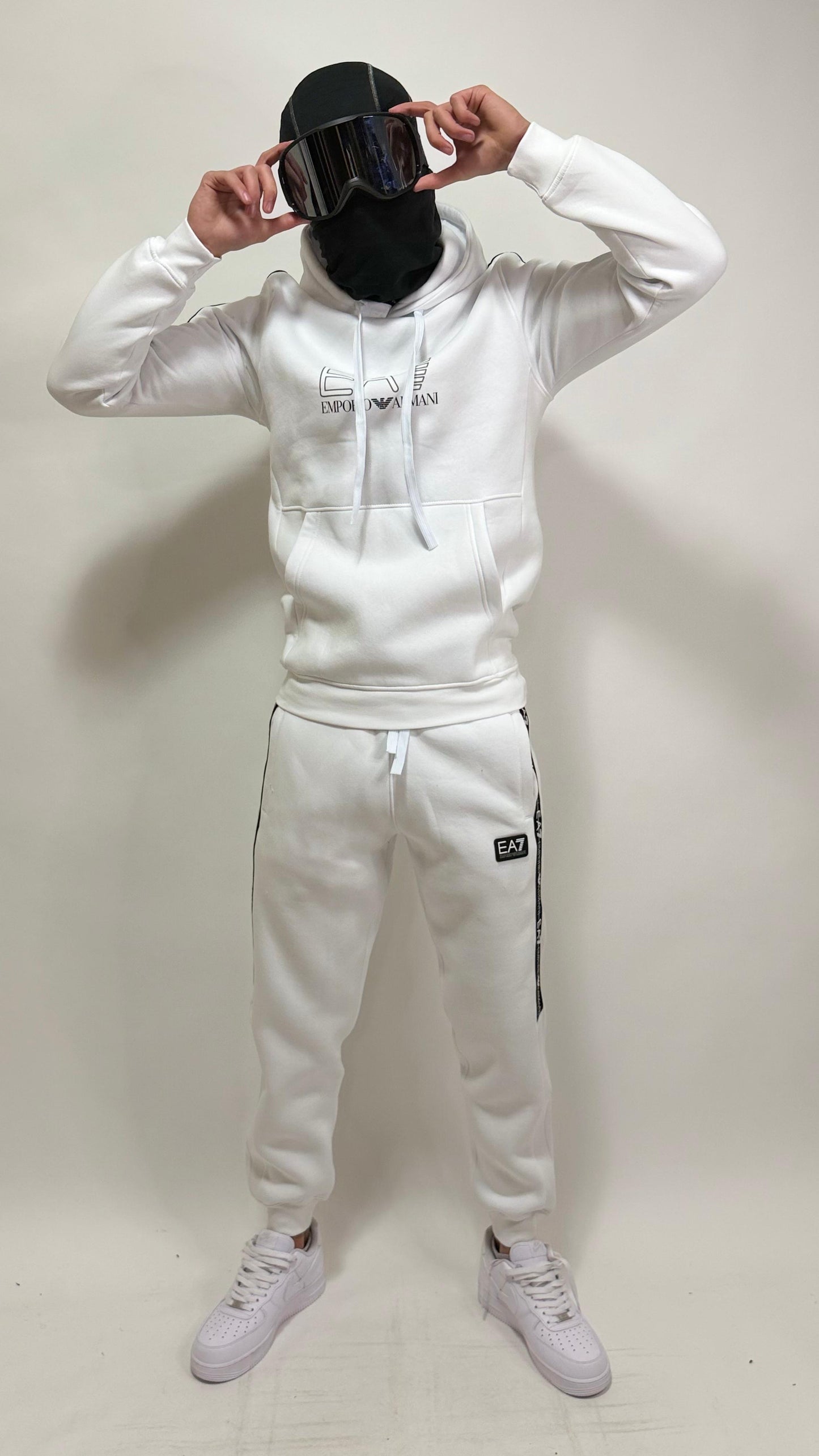 CHANDAL EMPORIO ARMANI EA7 🔥 ALTA CALIDAD 1.1 ✅ ALGODÓN 100% 😍 UNIDADES LIMITADAS ‼️