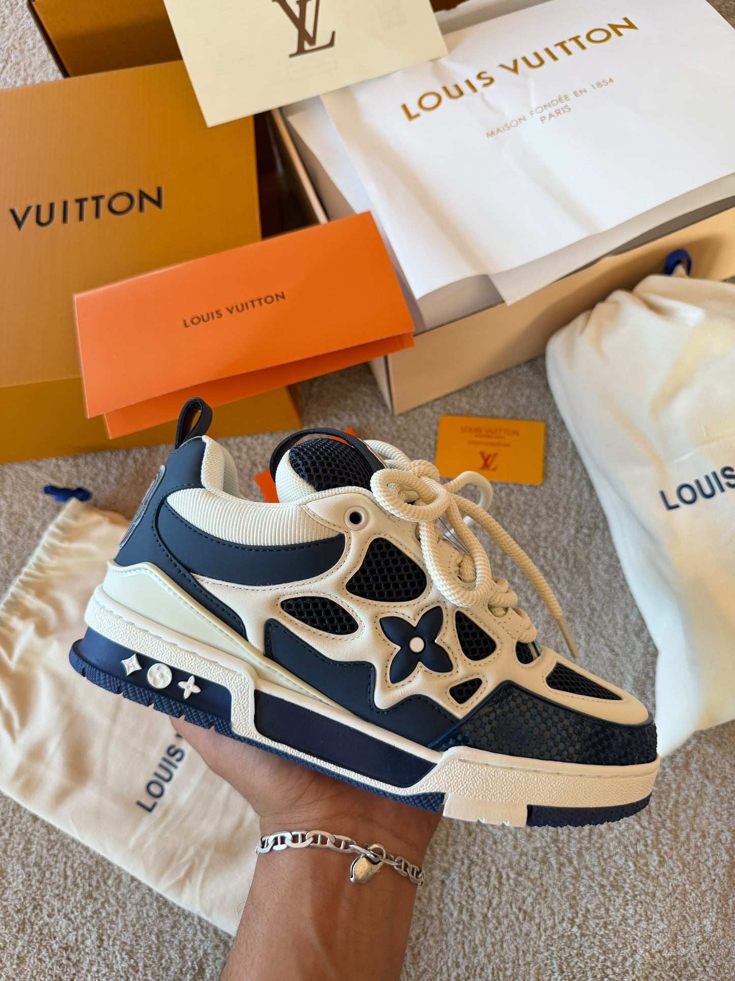LOUIS VUITTON SKATE 🔥 MODELO NUEVO 🆕 HIGH COPY IDÉNTICO AL ORIGINAL ✅ LA MEJOR CALIDAD QUE HEMOS TRAÍDO ‼️ UNIDADES LIMITADAS 🥵