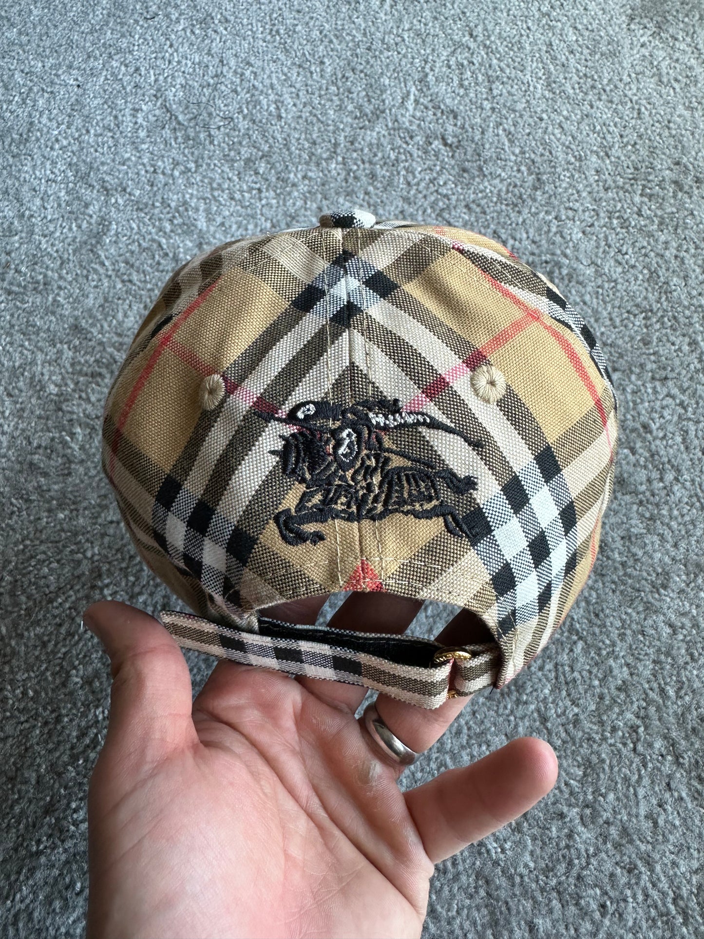 GORRA BURBERRY