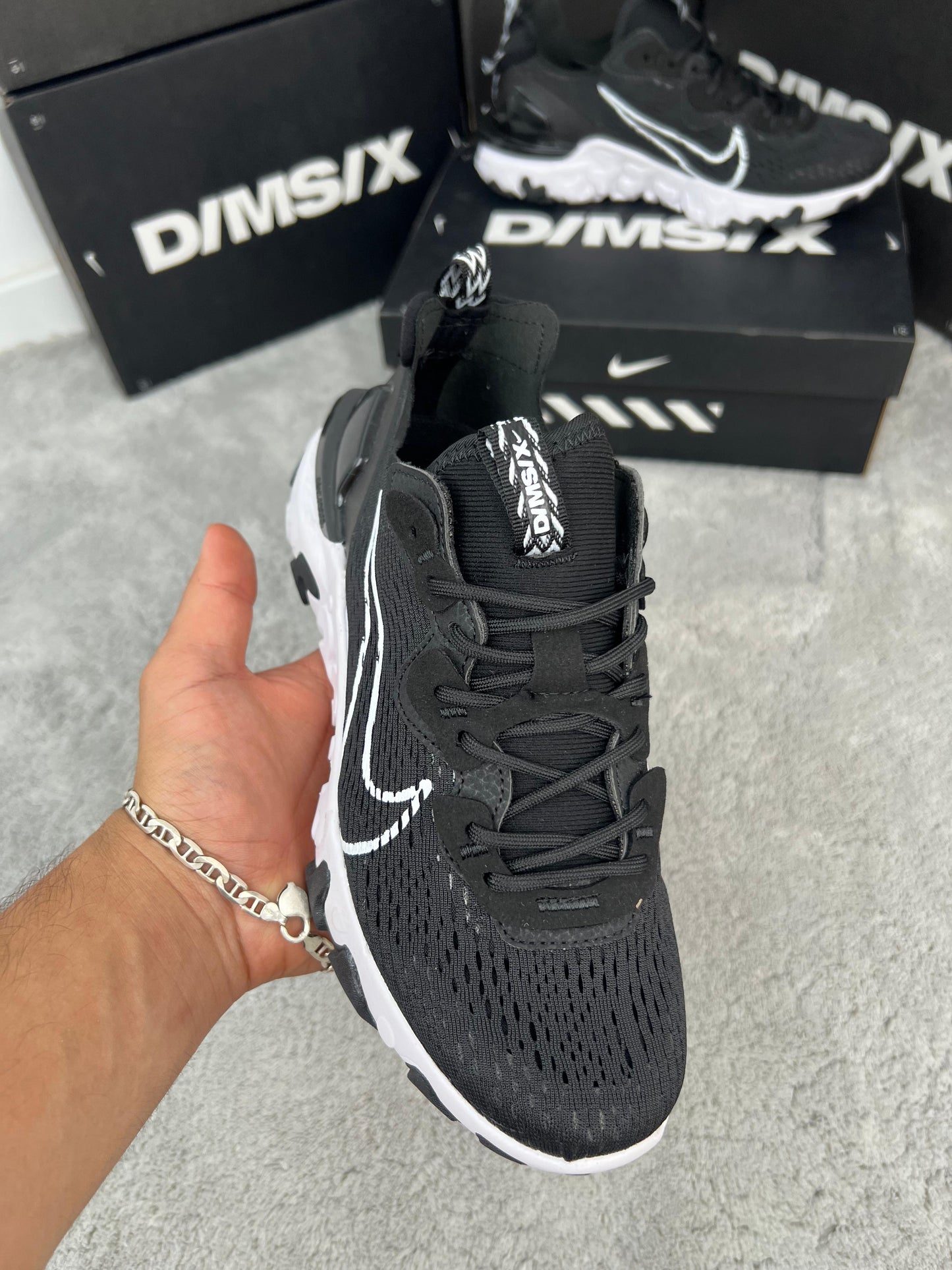 NIKE REACT VISION MX BLACK/WHITE