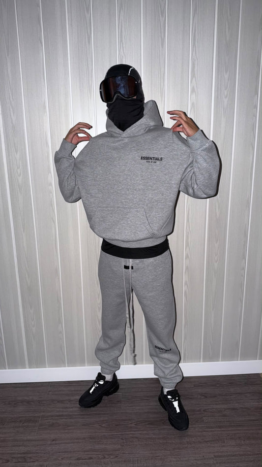 CHANDAL ESSENTIALS FEAR OF GOD 🔥 MODELO NUEVO 🆕 HIGH QUALITY COPY ✅ UNIDADES LIMITADAS ‼️ CORRE QUE VUELAN 💨🥵