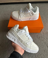 LOUIS VUITTON TRAINER ALL WHITE