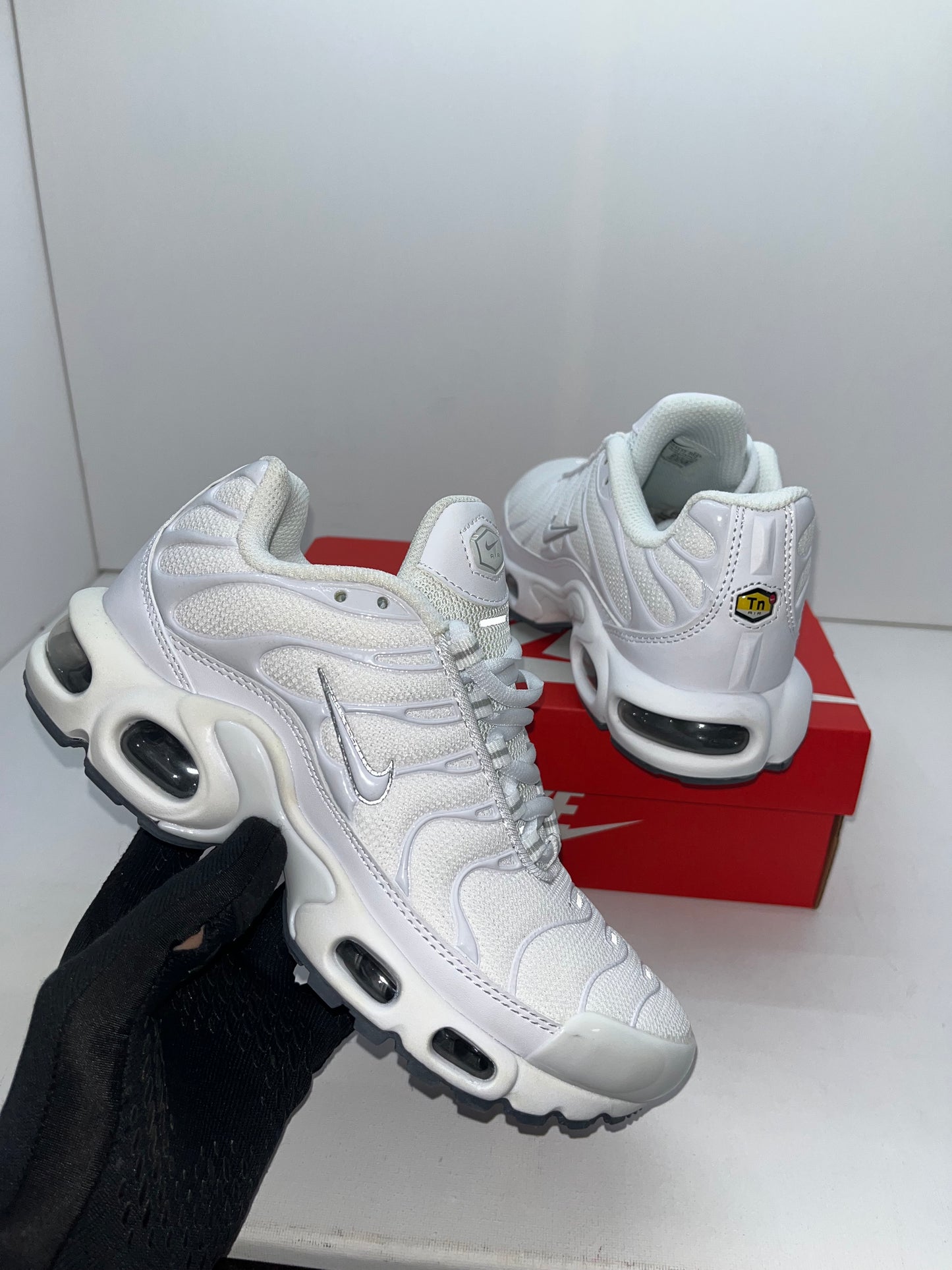 NIKE TN