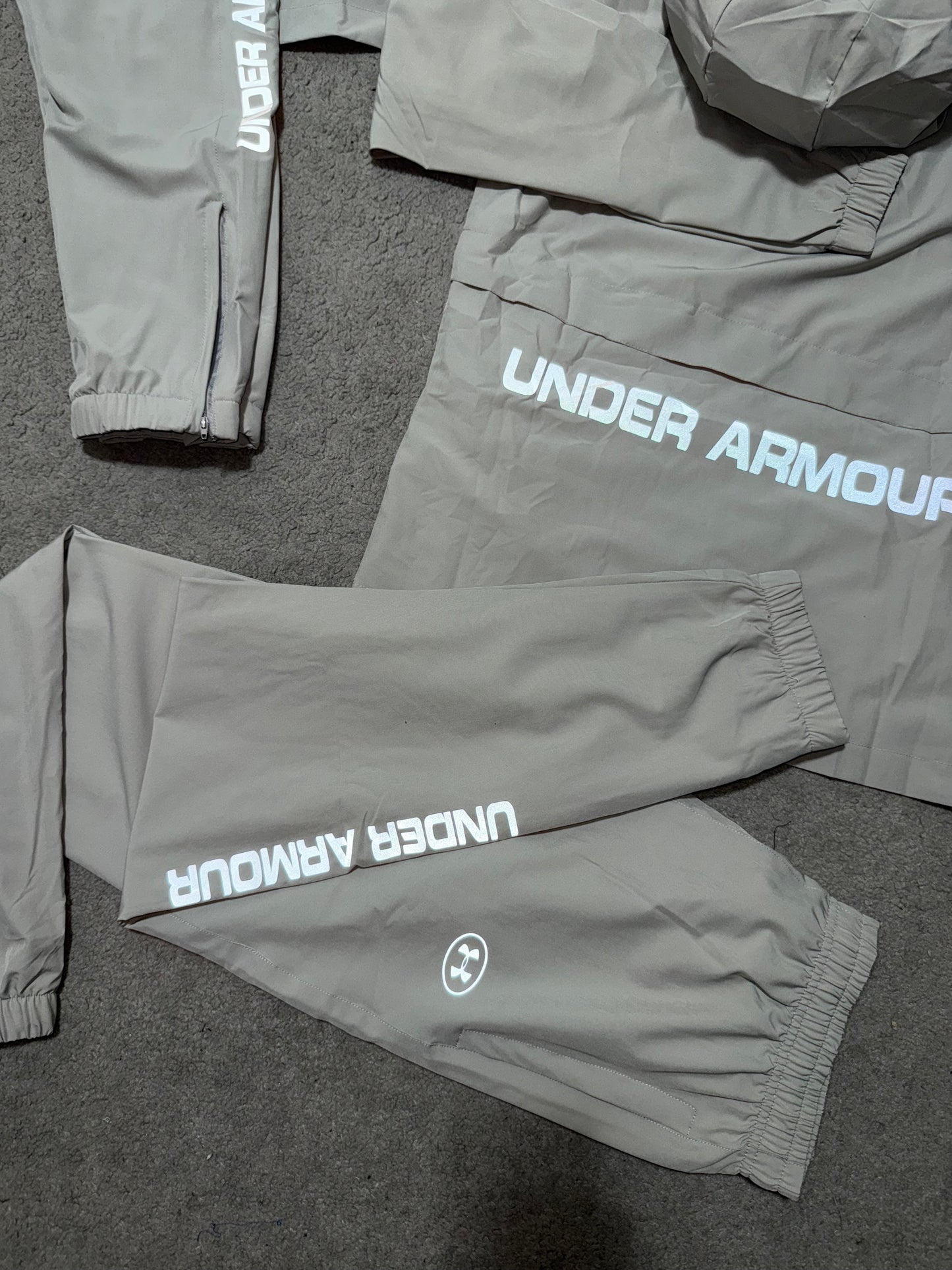 CHANDAL UNDER ARMOUR 2025 🔥 CALIDAD 1.1 🥵 BRILLA CON EL FLASH 📸