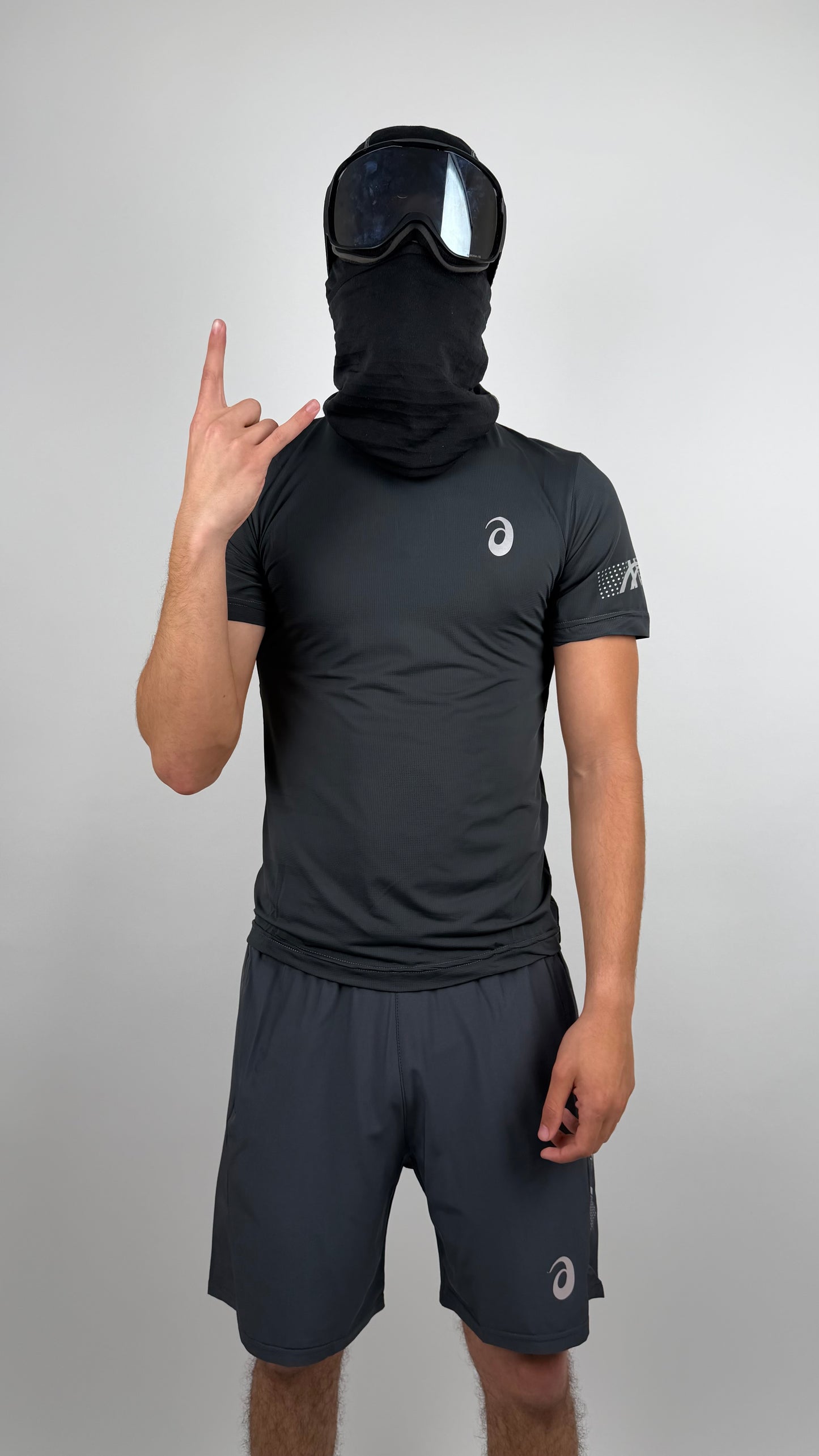 CONJUNTO VERANO ASICS BLACK🔥ALTA CALIDAD G5 ✅ UNIDADES LIMITADAS ‼️