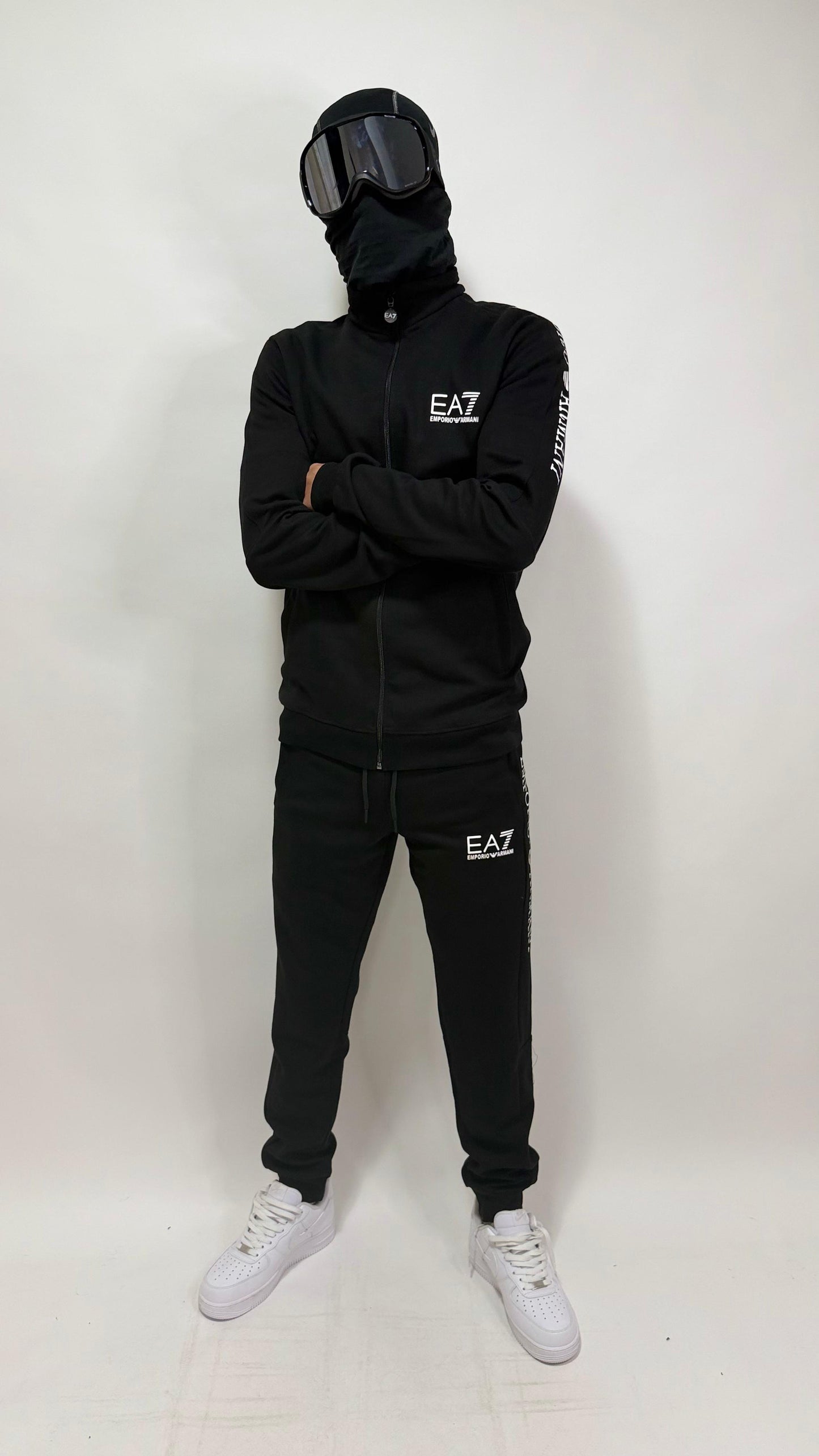 CHANDAL EMPORIO ARMANI EA7 🔥 ALTA CALIDAD 1.1 ✅ ALGODÓN 100% 😍 UNIDADES LIMITADAS ‼️