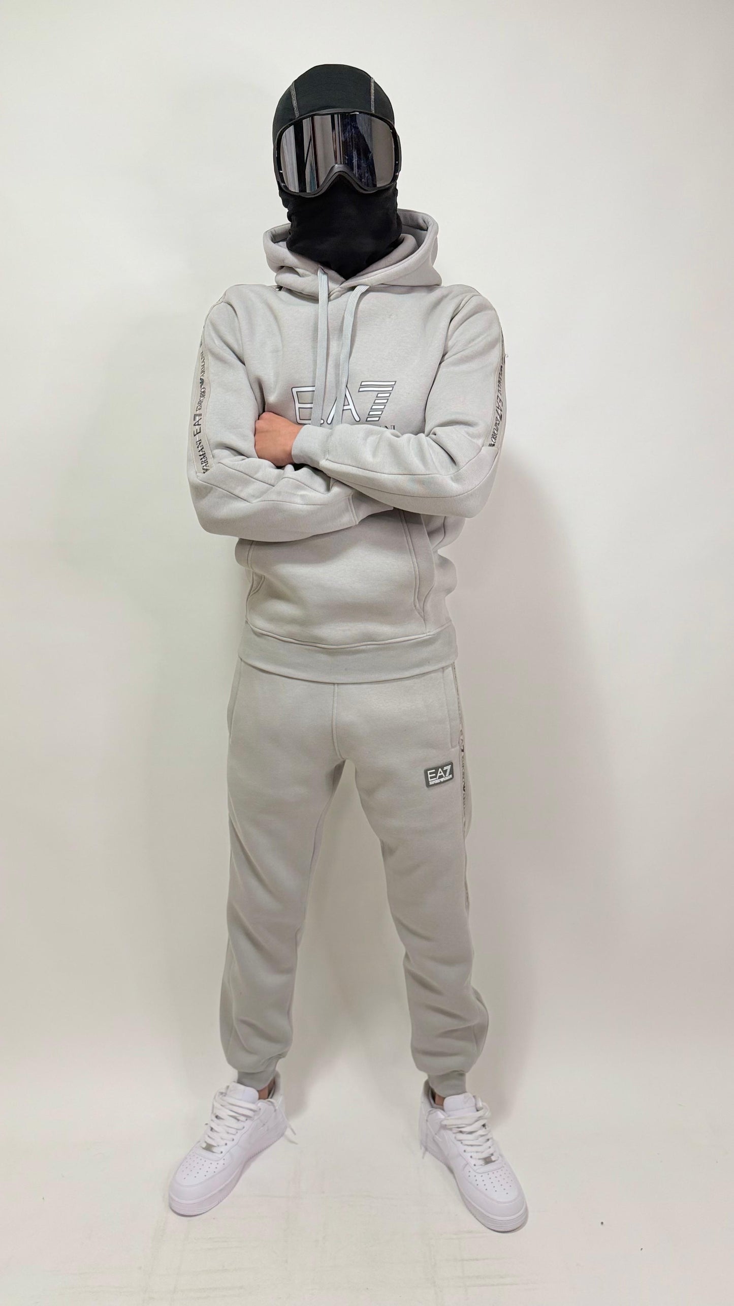 CHANDAL EMPORIO ARMANI EA7 🔥 ALTA CALIDAD 1.1 ✅ ALGODÓN 100% 😍 UNIDADES LIMITADAS ‼️