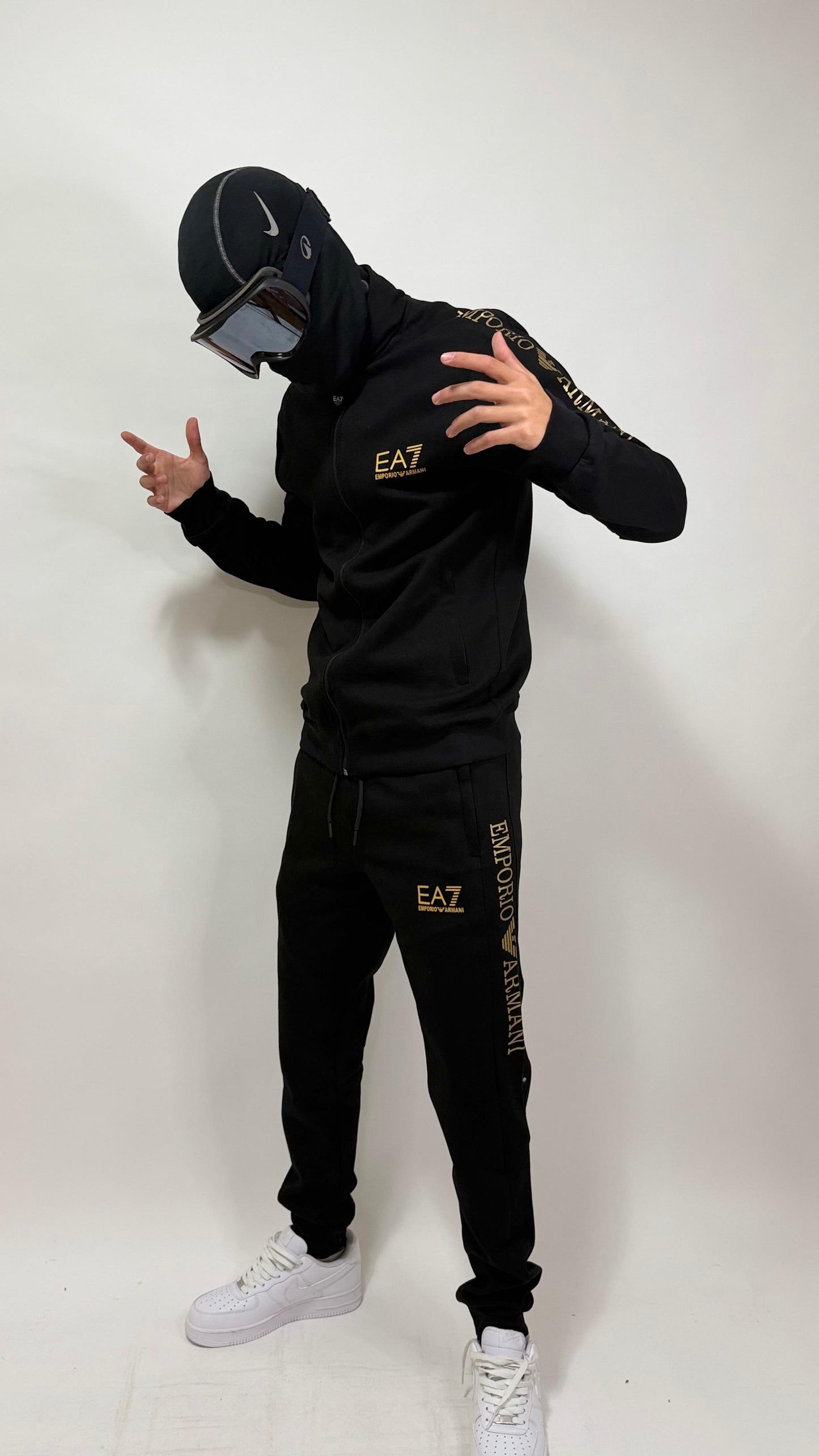 CHANDAL EMPORIO ARMANI EA7 🔥 ALTA CALIDAD 1.1 ✅ ALGODÓN 100% 😍 UNIDADES LIMITADAS ‼️