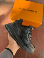 LOUIS VUITTON CLASSIC