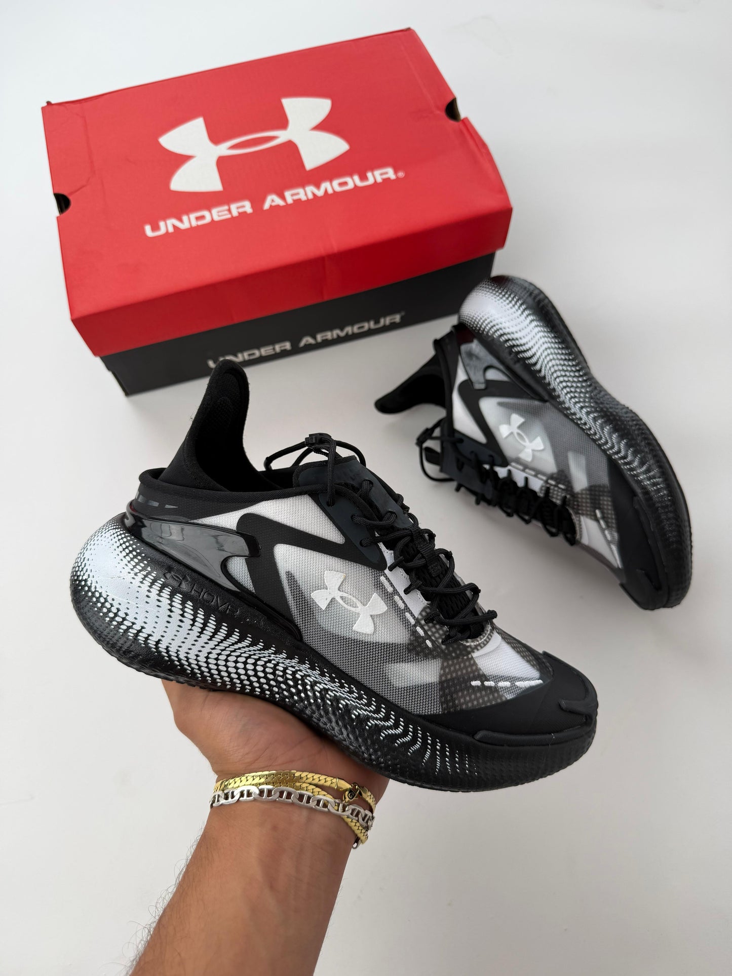 UA ECHO BLACK/WHITE🔥ALTA CALIDAD G5 ✅ STOCK LIMITADO ‼️