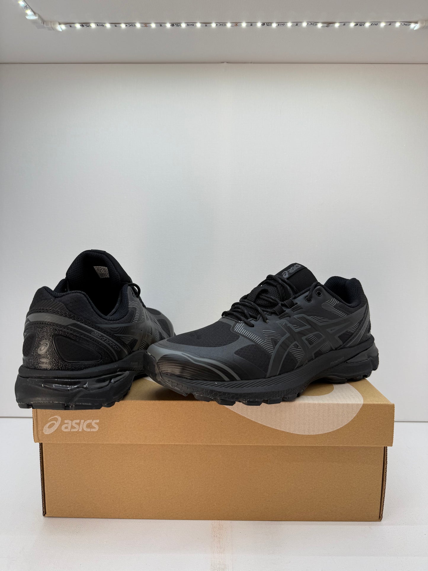 ASICS GEL TERRAIN ⚫️
