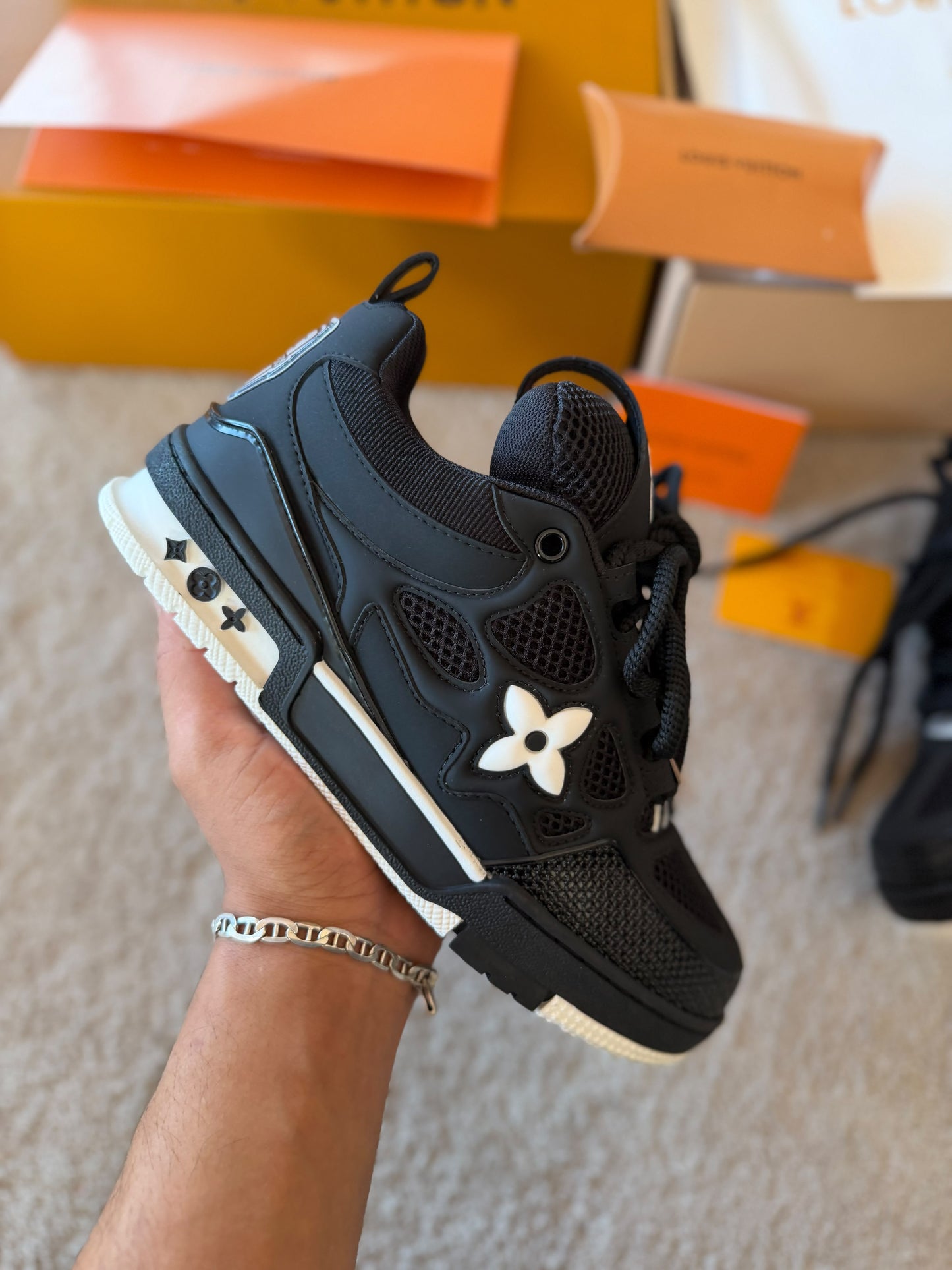 LOUIS VUITTON SKATE 🔥 MODELO NUEVO 🆕 HIGH COPY IDÉNTICO AL ORIGINAL ✅ LA MEJOR CALIDAD QUE HEMOS TRAÍDO ‼️ UNIDADES LIMITADAS 🥵