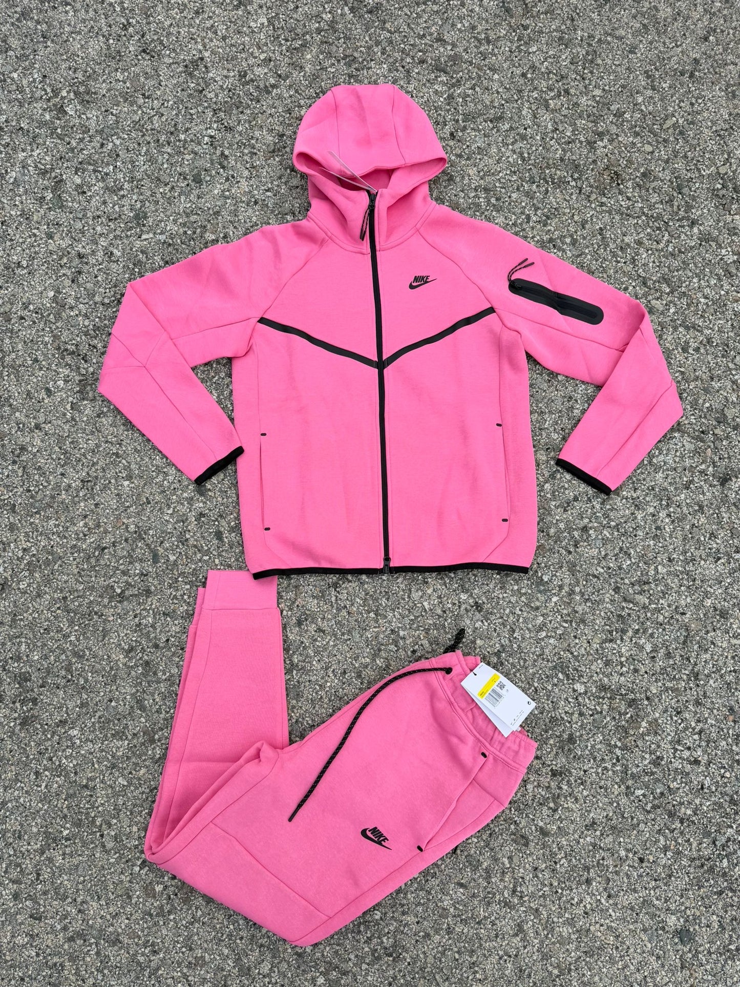 NIKE TECH 2026 PINK 🔥 UNIDADES LIMITADAS ‼️ CALIDAD G5 😍 LA MEJOR DEL MERCADO ✅ IDÉNTICO AL ORIGINAL 🥵 UNIDADES LIMITADAS 🔥