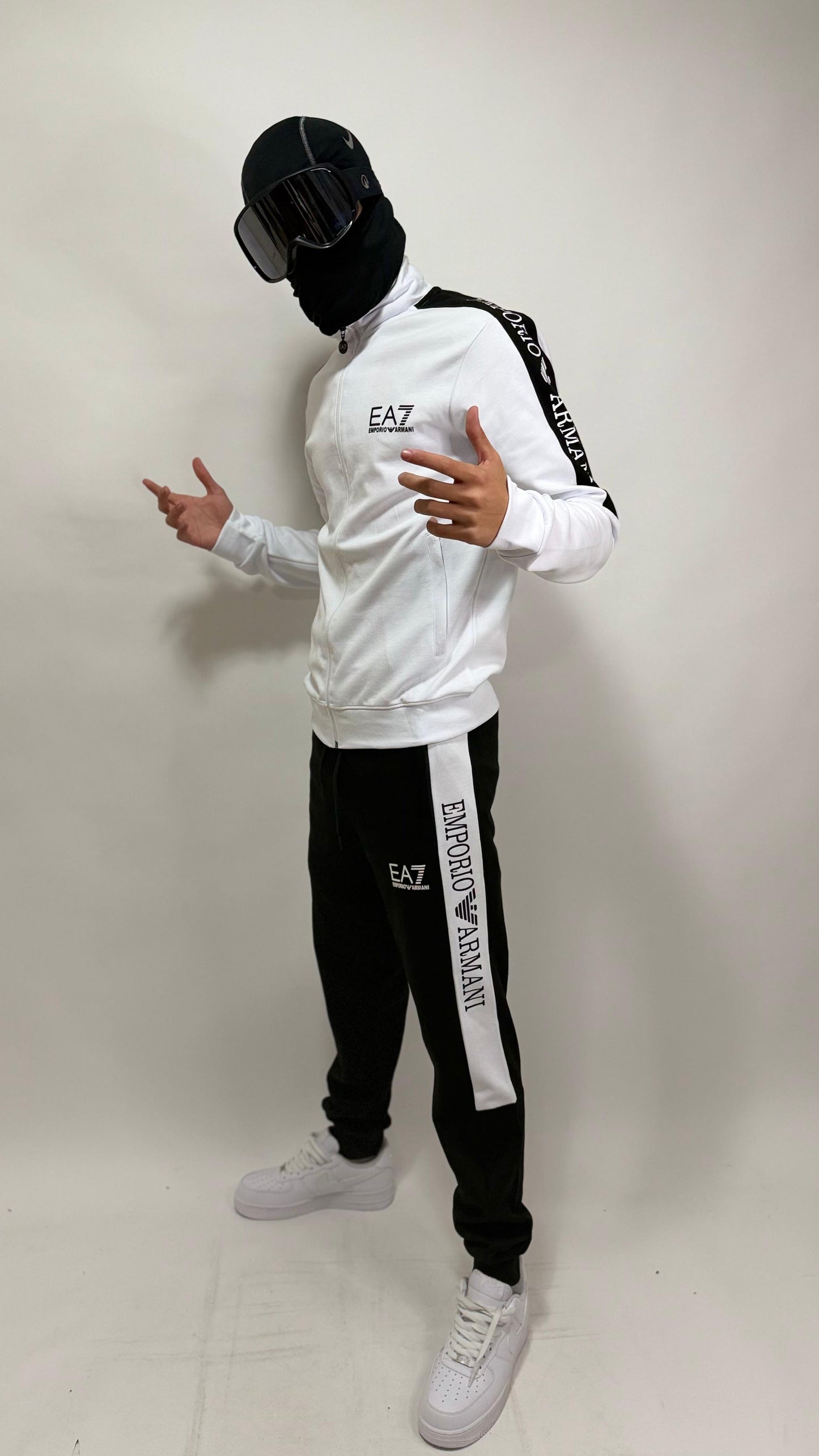 CHANDAL EMPORIO ARMANI EA7 🔥 ALTA CALIDAD 1.1 ✅ ALGODÓN 100% 😍 UNIDADES LIMITADAS ‼️