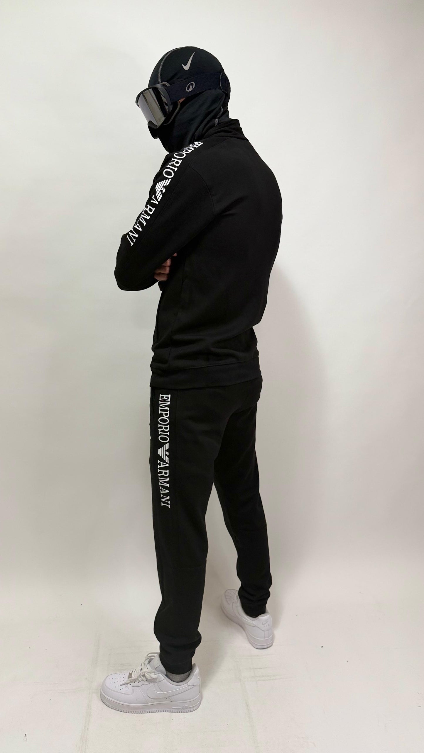 CHANDAL EMPORIO ARMANI EA7 🔥 ALTA CALIDAD 1.1 ✅ ALGODÓN 100% 😍 UNIDADES LIMITADAS ‼️