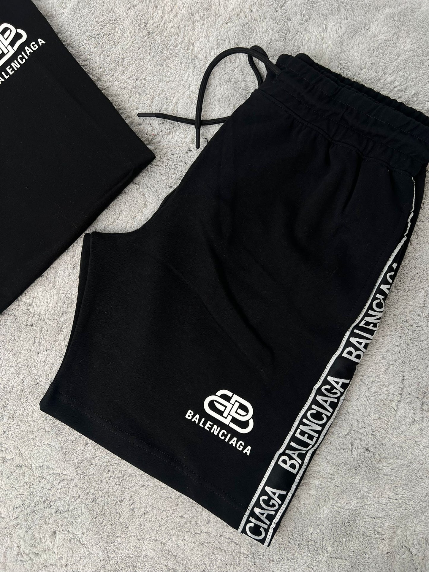 CONJUNTO VERANO BALENCIAGA