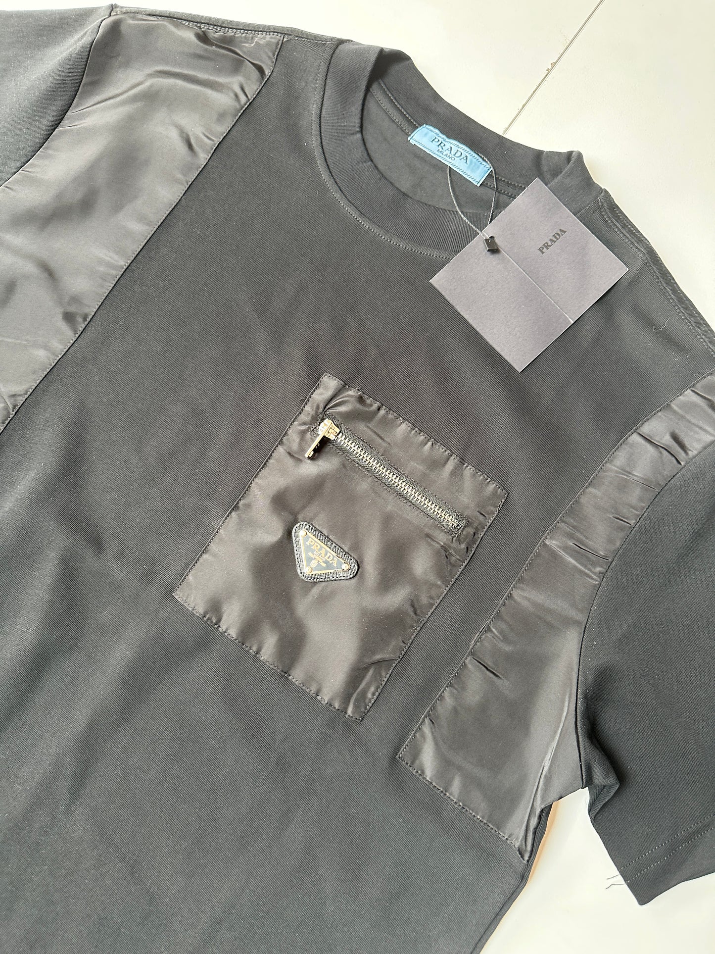 CAMISETA PRADA OVERSIZE 🔥 UNIDADES LIMITADAS ‼️ ALTA CALIDAD G5 🔝 MODELO 2026 ✅