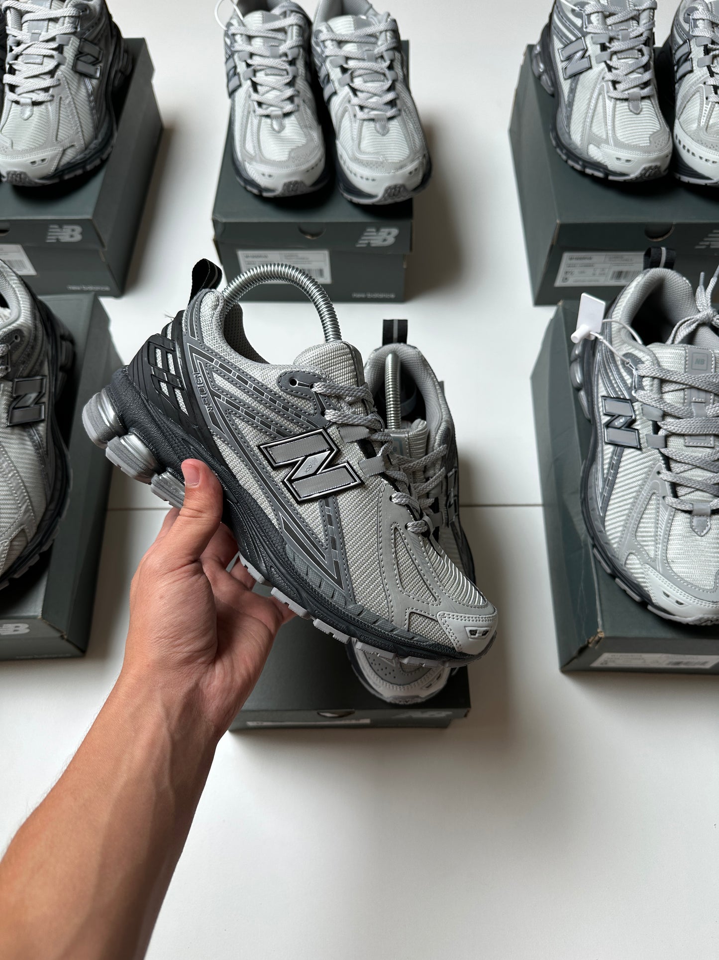 Zapatilla New Balance Grey