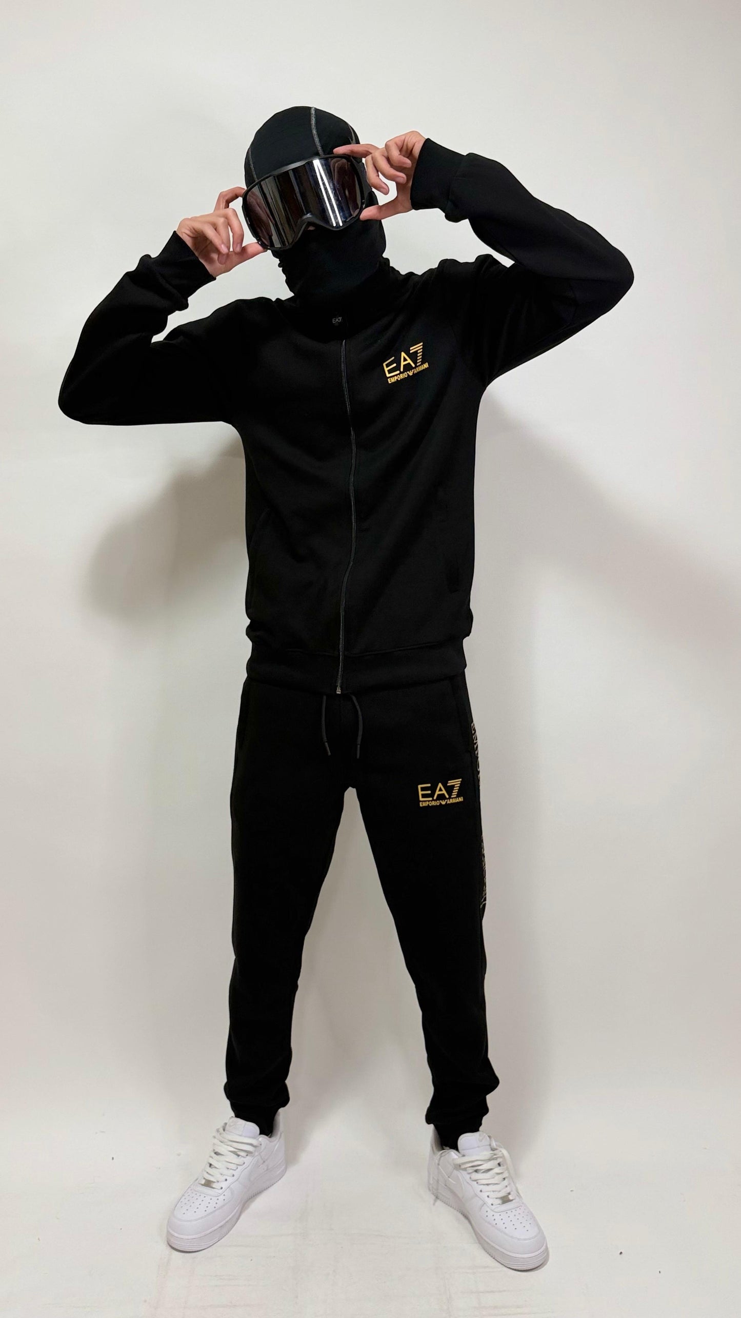 CHANDAL EMPORIO ARMANI EA7 🔥 ALTA CALIDAD 1.1 ✅ ALGODÓN 100% 😍 UNIDADES LIMITADAS ‼️