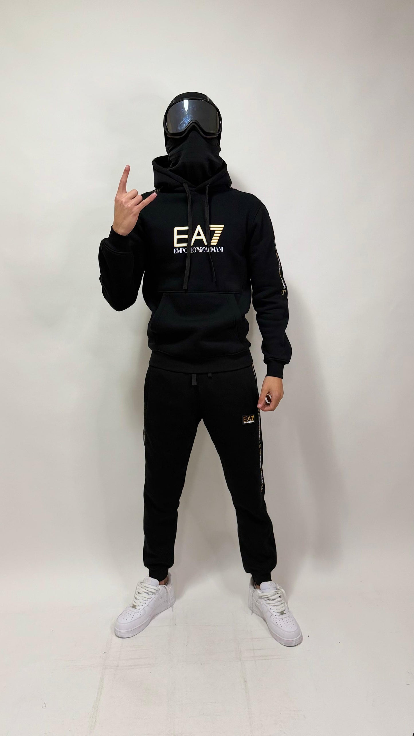 CHANDAL EMPORIO ARMANI EA7 🔥 ALTA CALIDAD 1.1 ✅ ALGODÓN 100% 😍 UNIDADES LIMITADAS ‼️