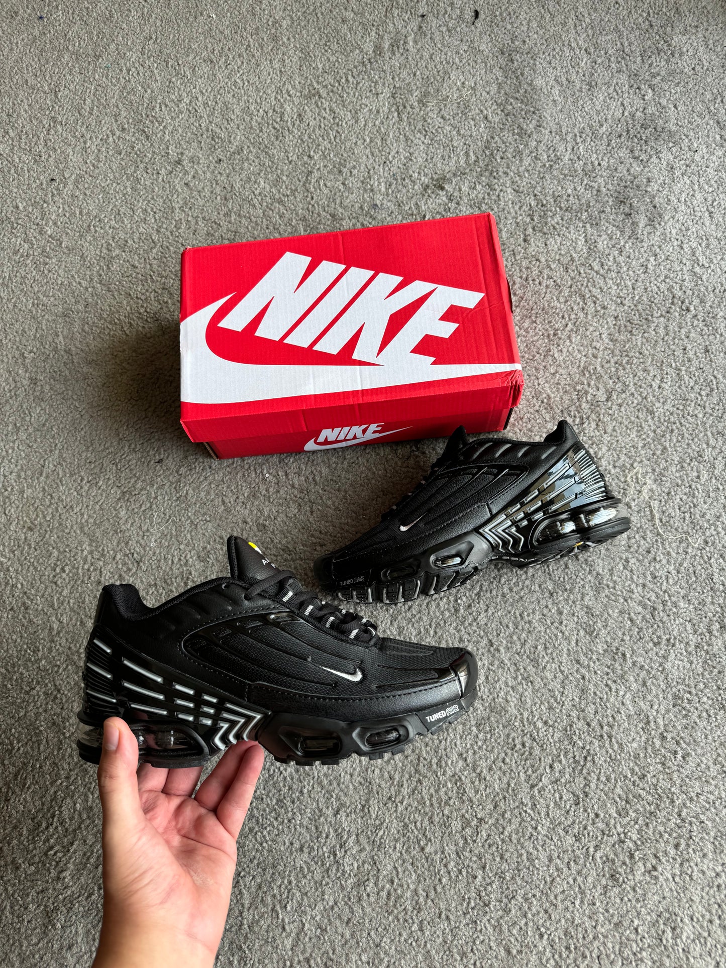 Nike TUNED BLACK/GREY