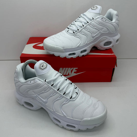 NIKE TN ALL WHITE 🔥