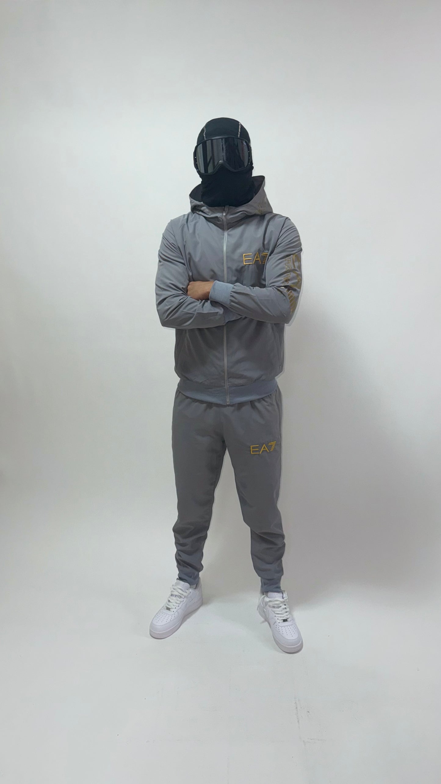 CHANDAL EMPORIO ARMANI EA7 GREY/GOLD 2025 🔥