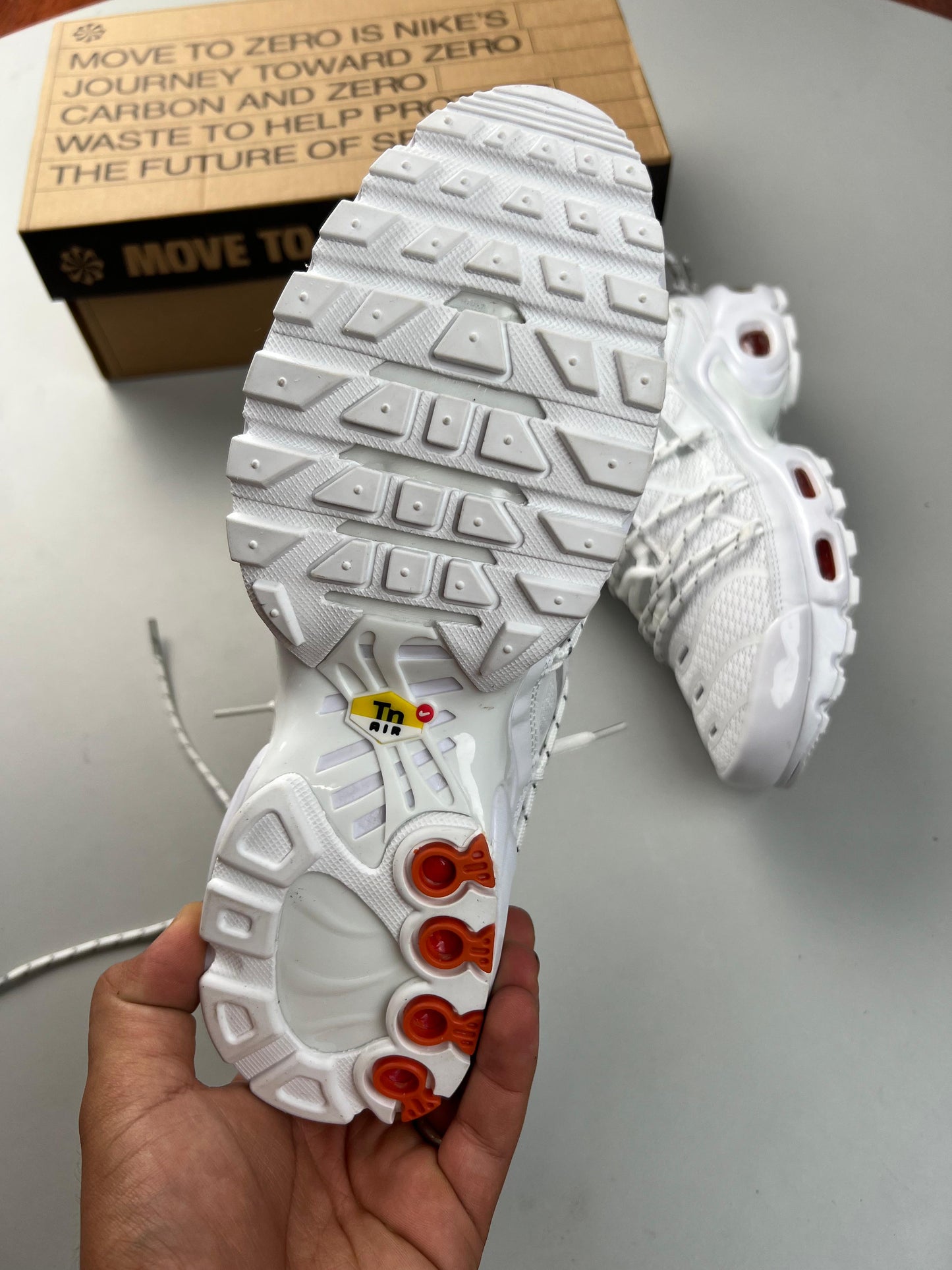 NIKE TN UTILITY ALL WHITE