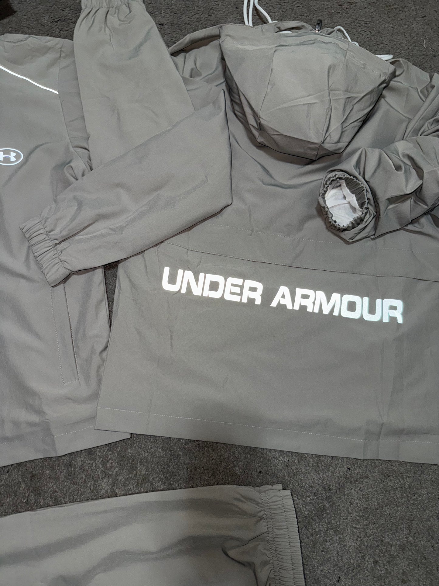 CHANDAL UNDER ARMOUR 2025 🔥 CALIDAD 1.1 🥵 BRILLA CON EL FLASH 📸