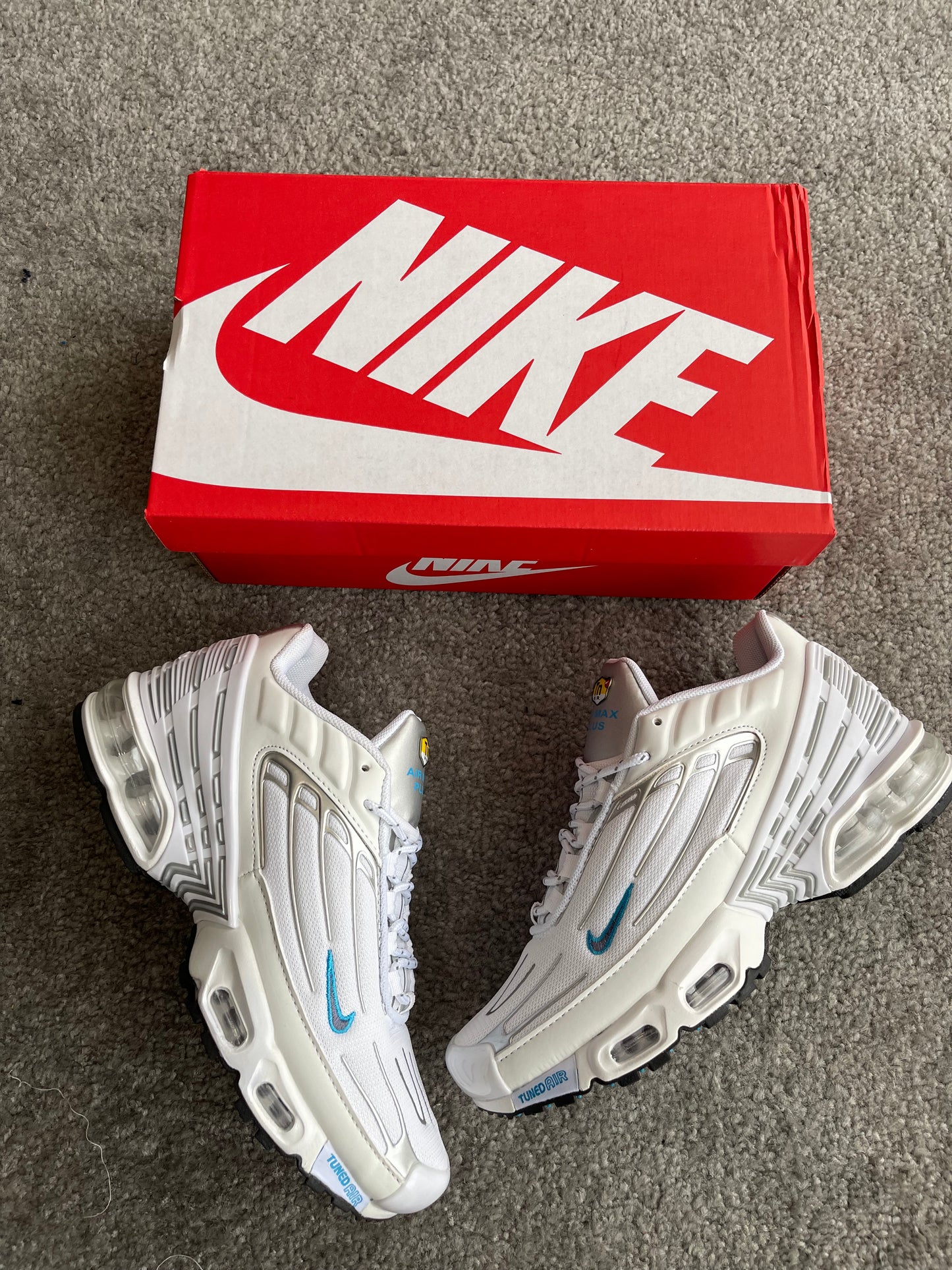 NIKE TUNED ⚪️🔵