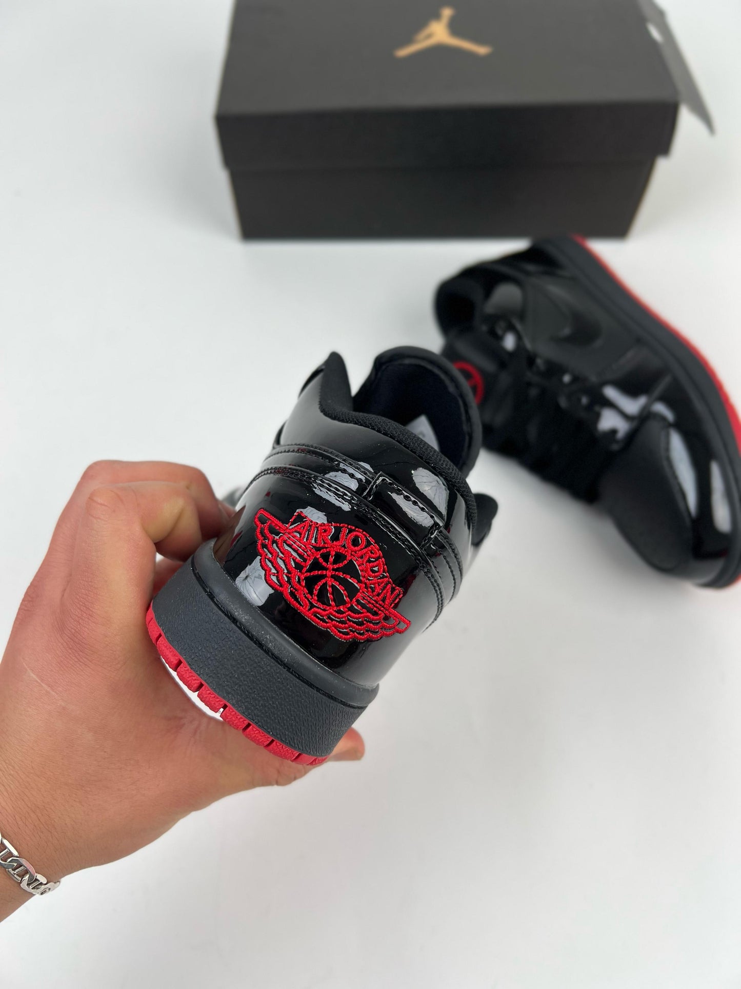 JORDAN 1 LOW ⚫️🔴