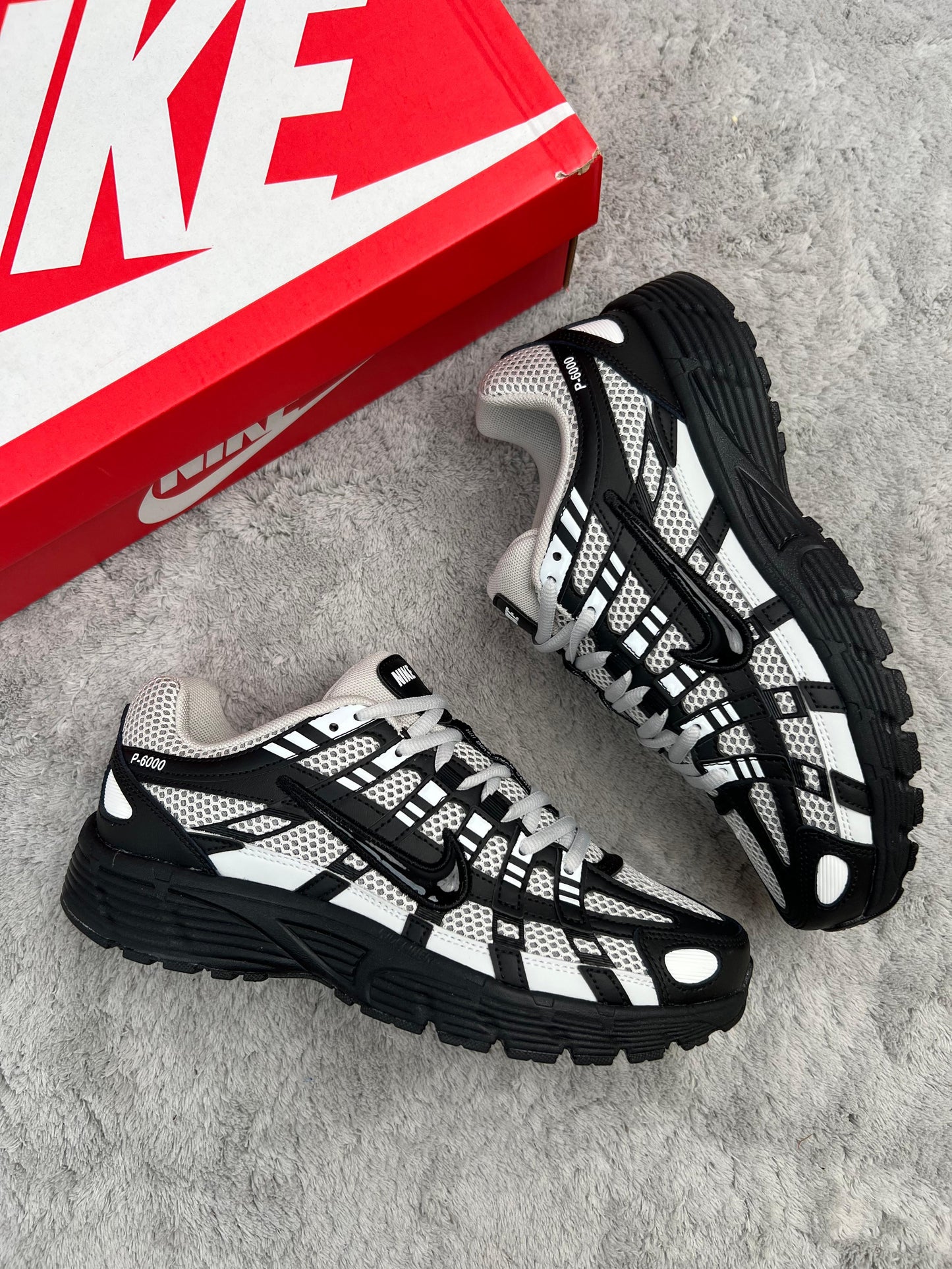 NIKE P6000 BLACK WHITE 🐼