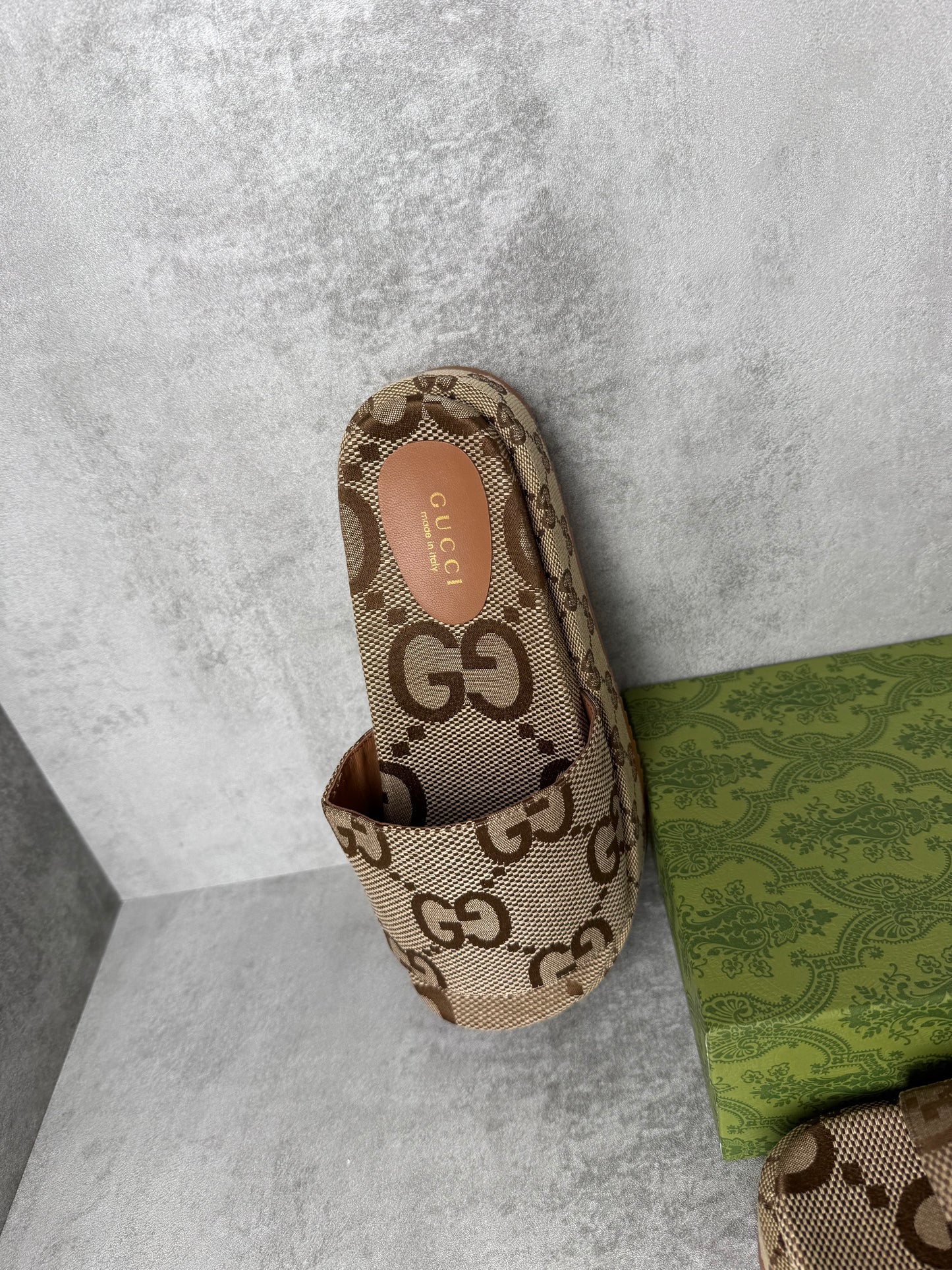 SANDALIAS GUCCI 2026 🔥 ALTA CALIDAD ✅ ESTILO ÚNICO 🚀 CON PLATAFORMA 🔝 UNIDADES LIMITADAS ‼️