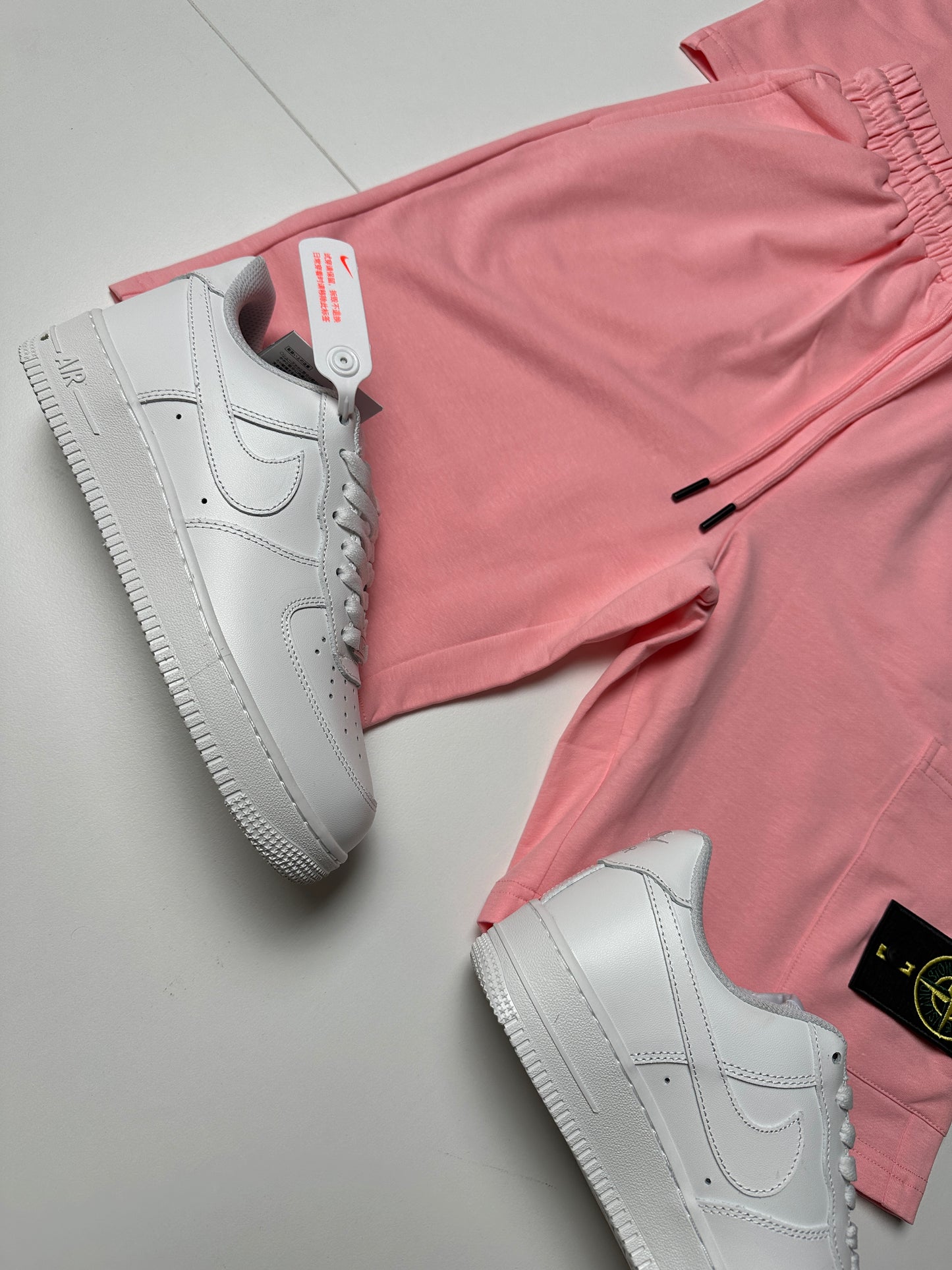 SÚPER PACK CONJUNTO STONE ISLAND + AIR FORCE 1