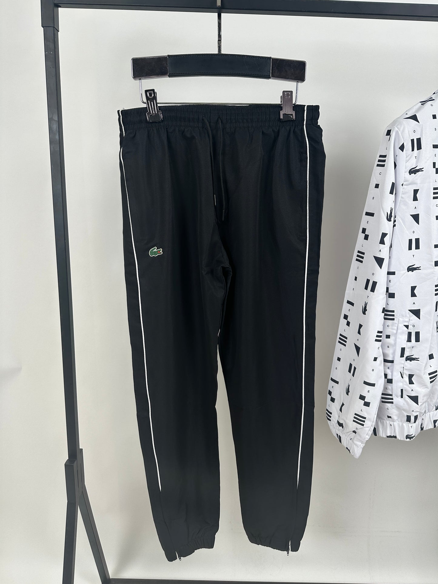 Chandal Lacoste Black & White
