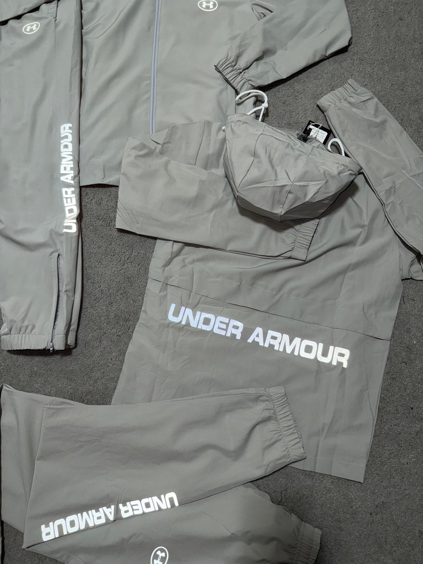 CHANDAL UNDER ARMOUR 2025 🔥 CALIDAD 1.1 🥵 BRILLA CON EL FLASH 📸