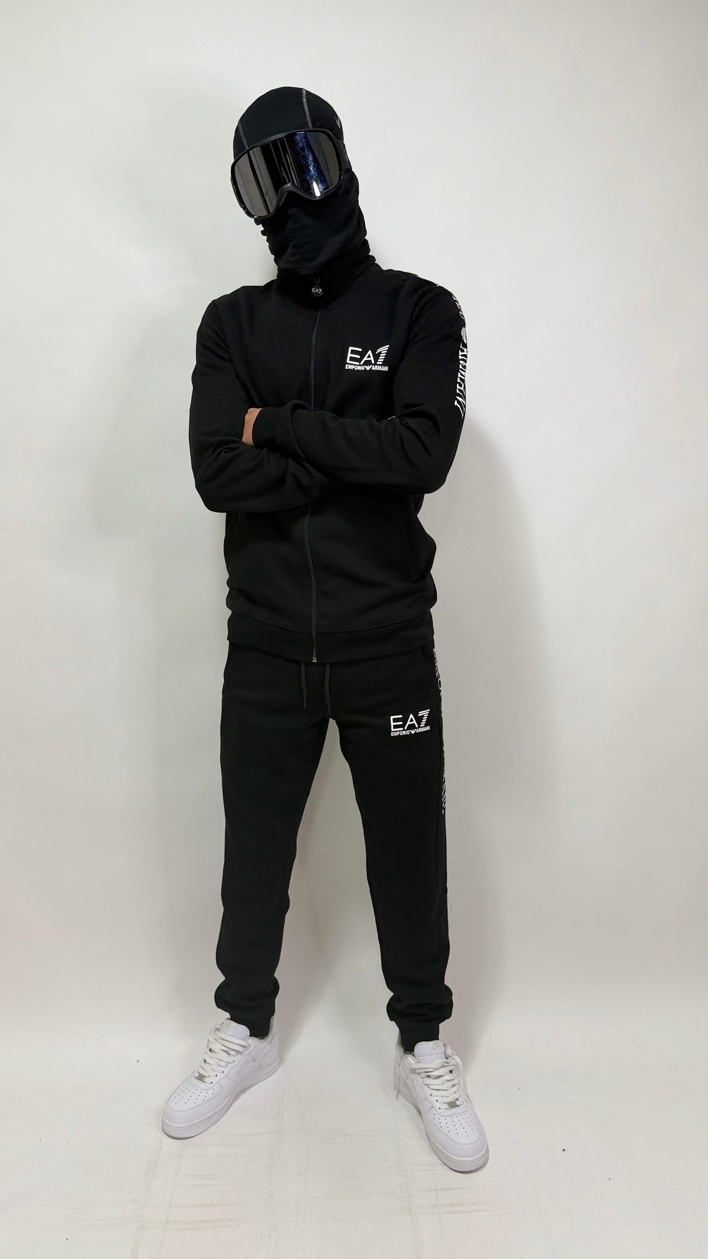 CHANDAL EMPORIO ARMANI EA7 🔥 ALTA CALIDAD 1.1 ✅ ALGODÓN 100% 😍 UNIDADES LIMITADAS ‼️