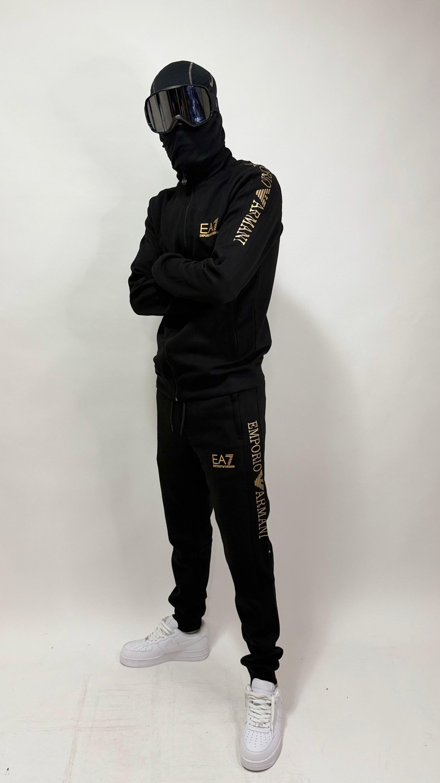 CHANDAL EMPORIO ARMANI EA7 🔥 ALTA CALIDAD 1.1 ✅ ALGODÓN 100% 😍 UNIDADES LIMITADAS ‼️