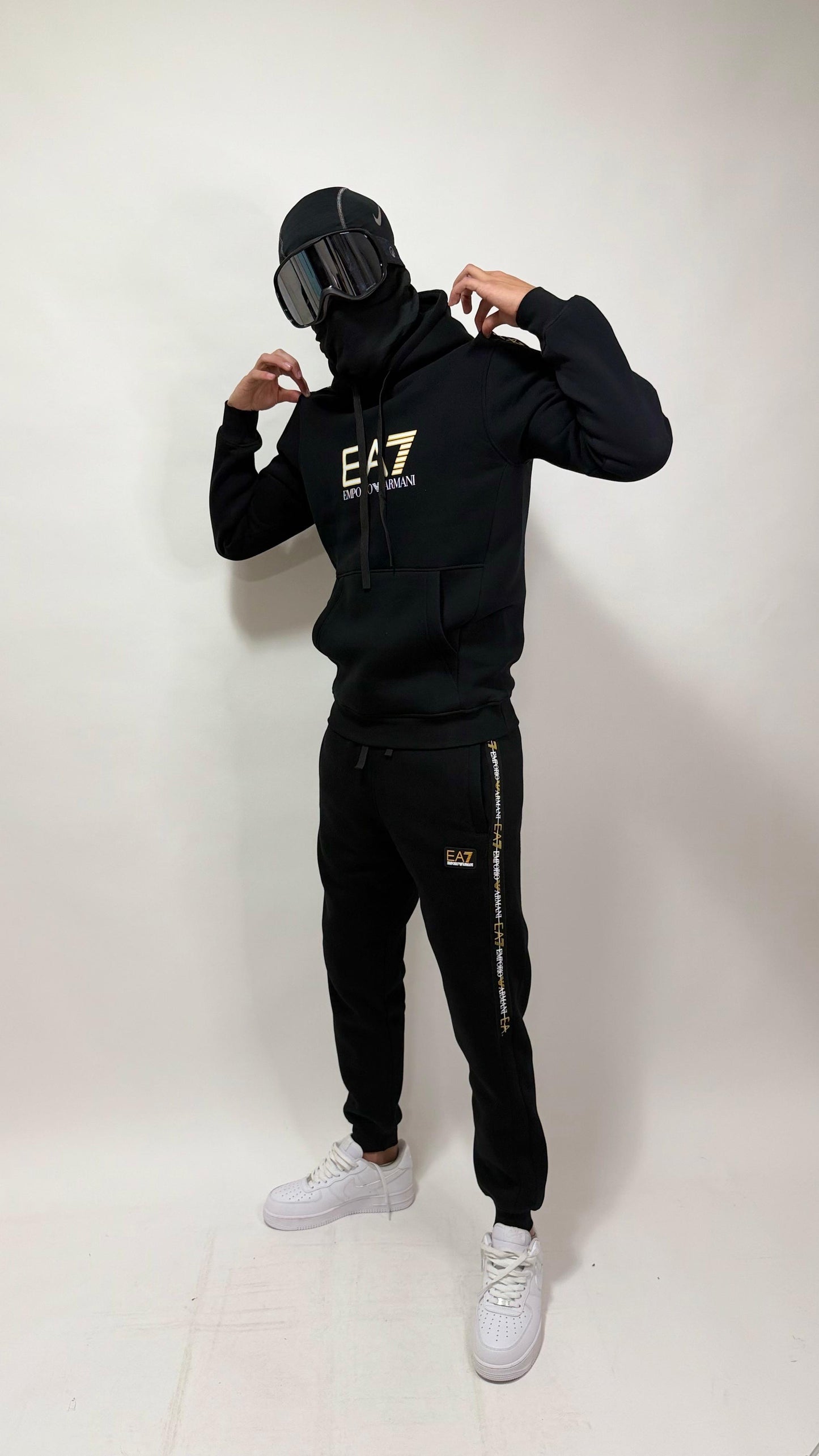 CHANDAL EMPORIO ARMANI EA7 🔥 ALTA CALIDAD 1.1 ✅ ALGODÓN 100% 😍 UNIDADES LIMITADAS ‼️