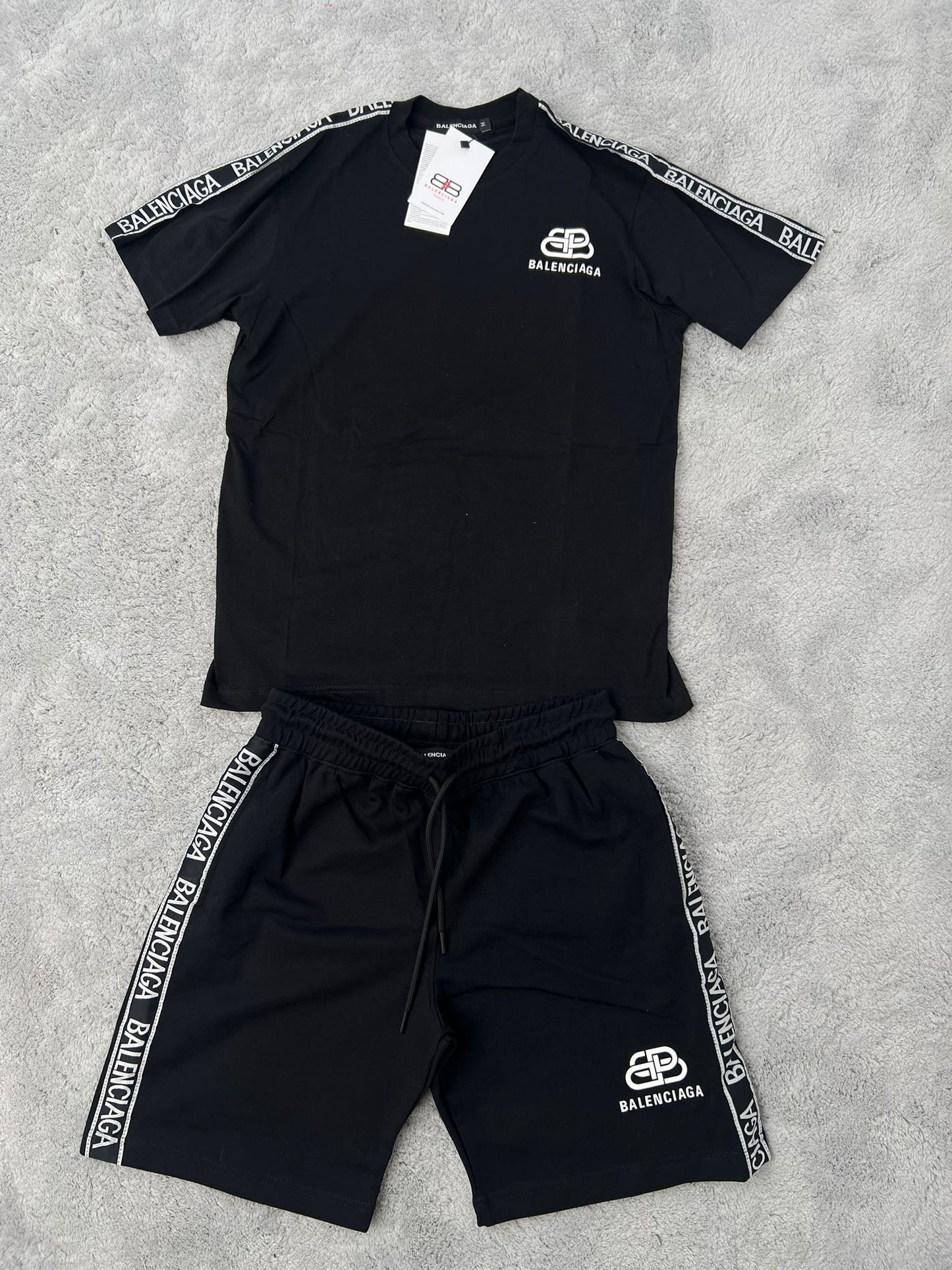 CONJUNTO VERANO BALENCIAGA