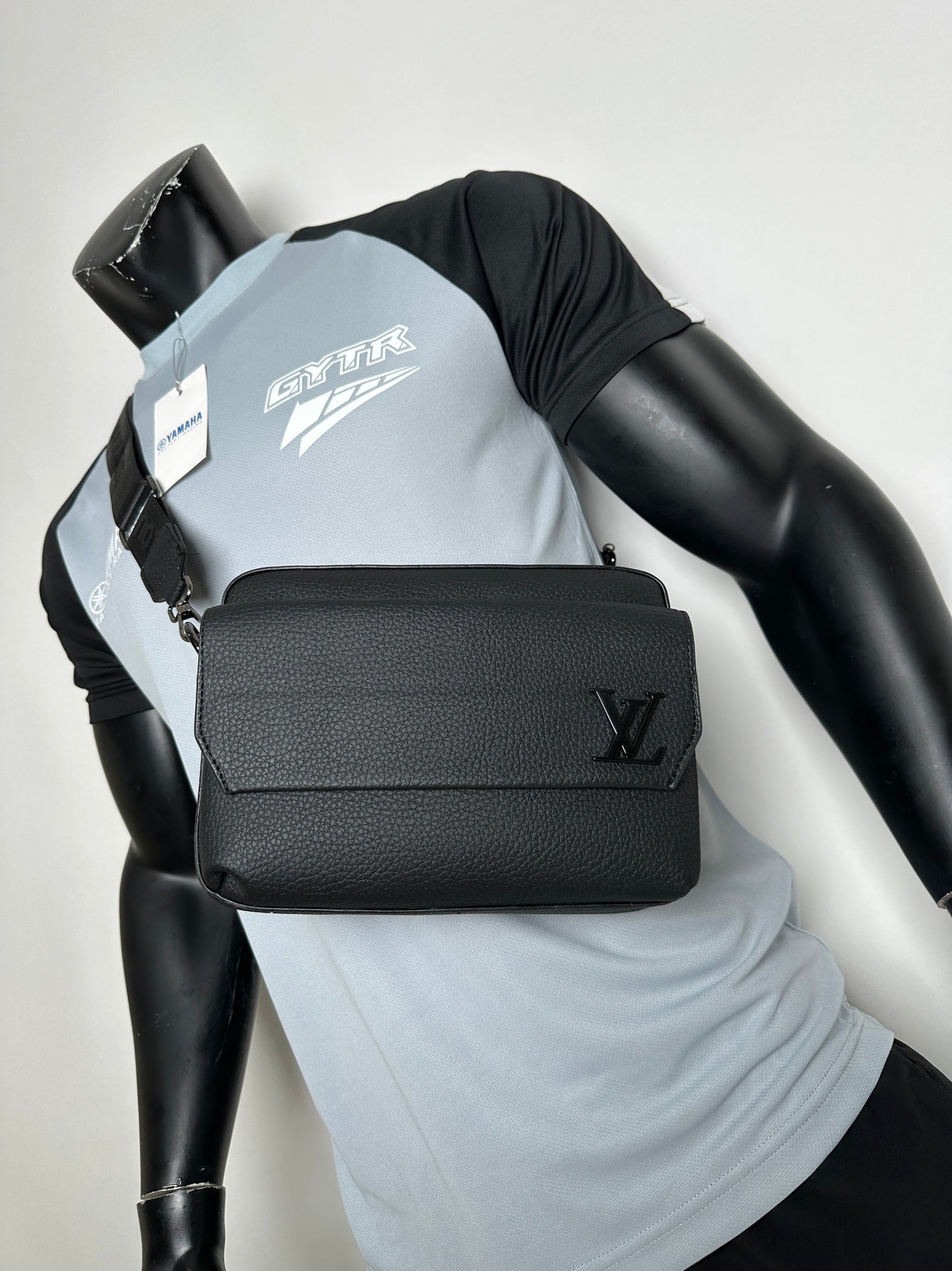 SUPER PACK 🔥 CONJUNTO YAMAHA + BANDOLERA LOUIS VUITTON ‼️ UNIDADES LIMITADAS ✅ CALIDAD MÁXIMA 🥵