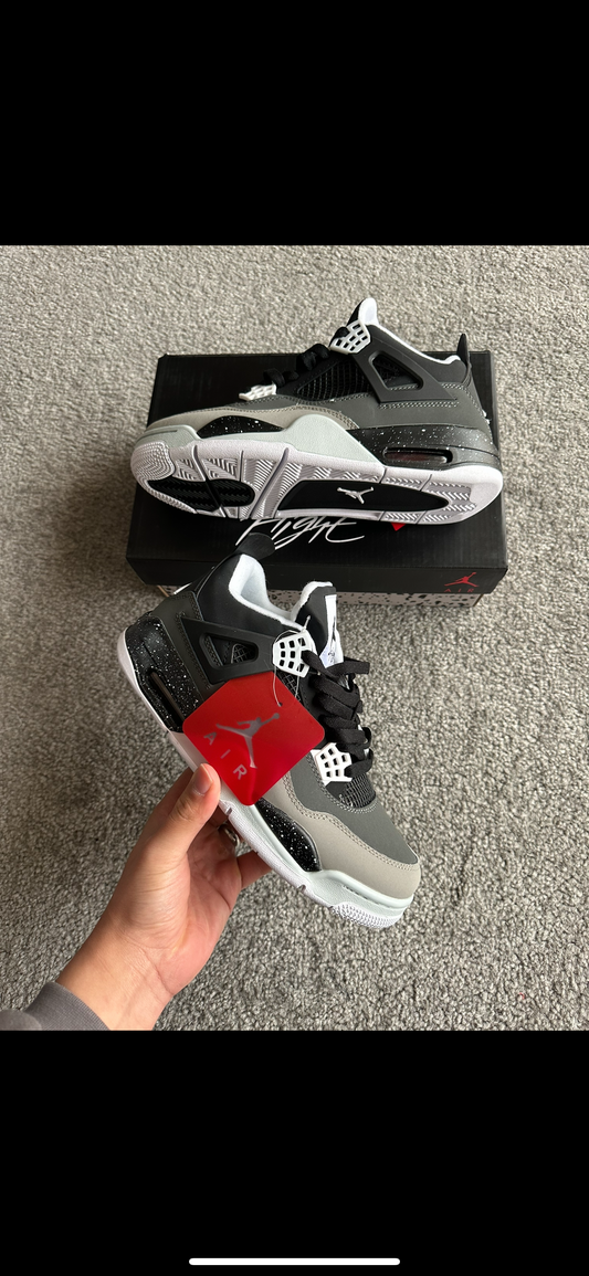 AIR JORDAN RETRO 4