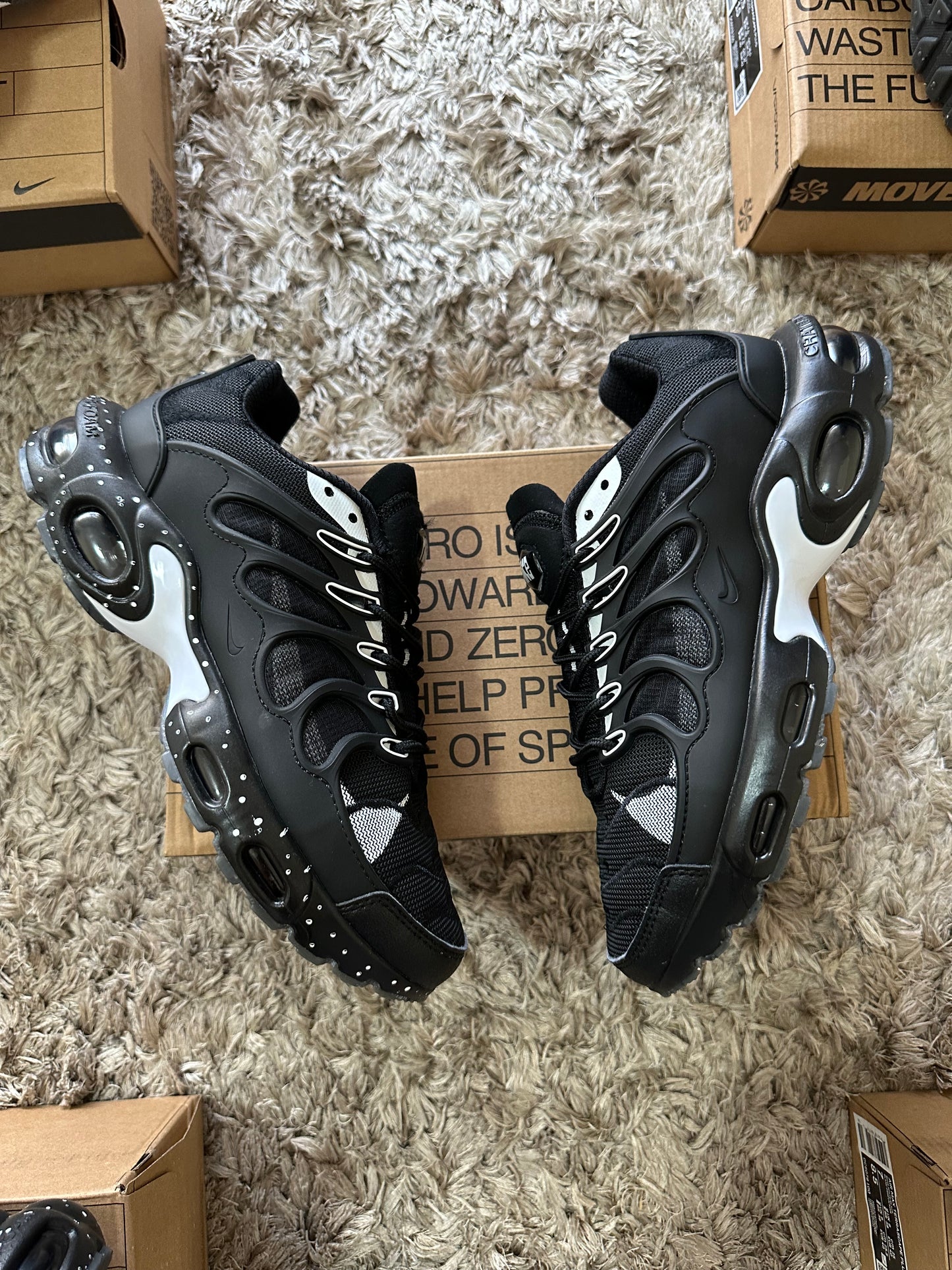 NIKE TERRASCAPE BLACK/WHITE
