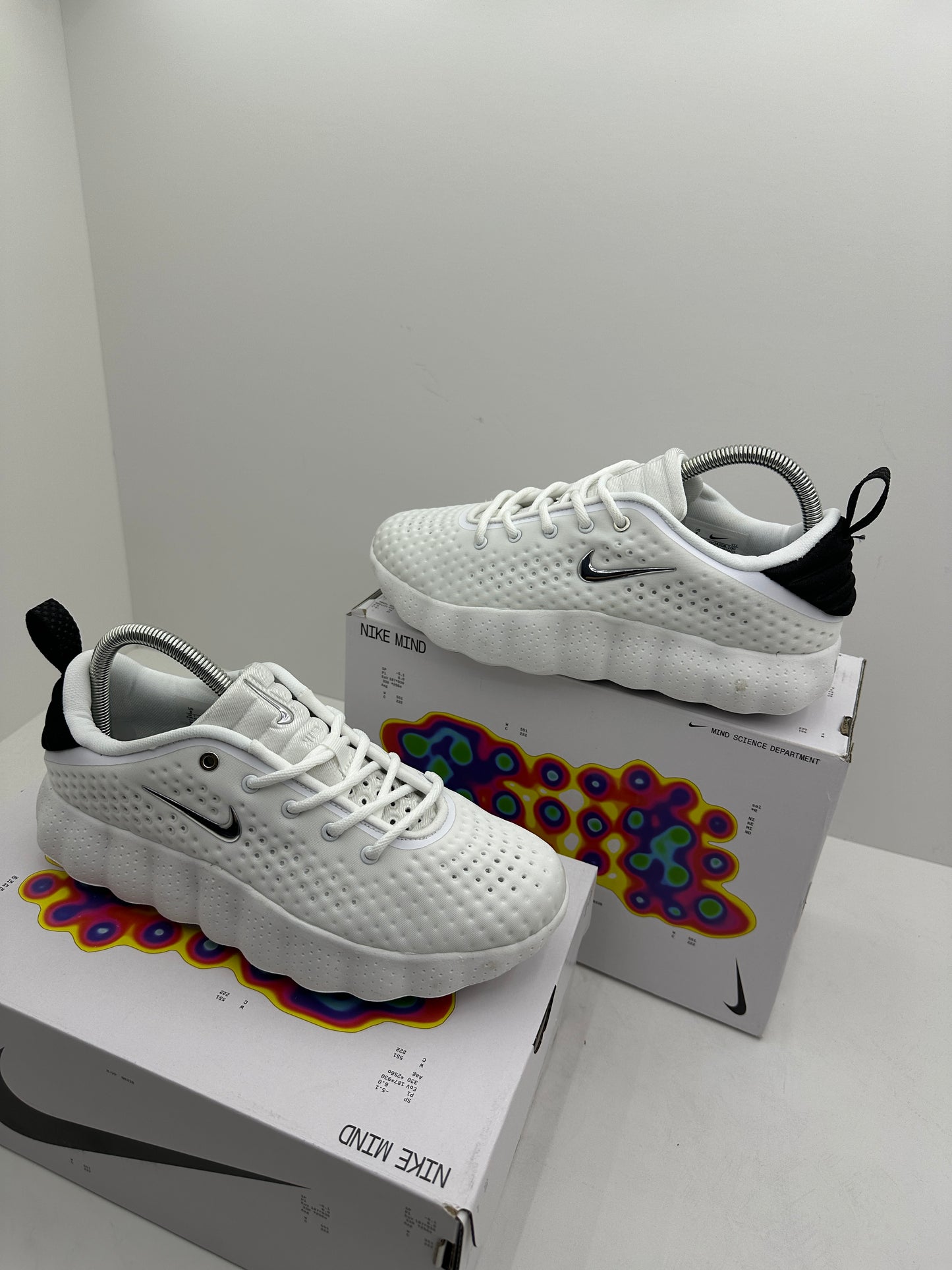 Nike Mind White & Black